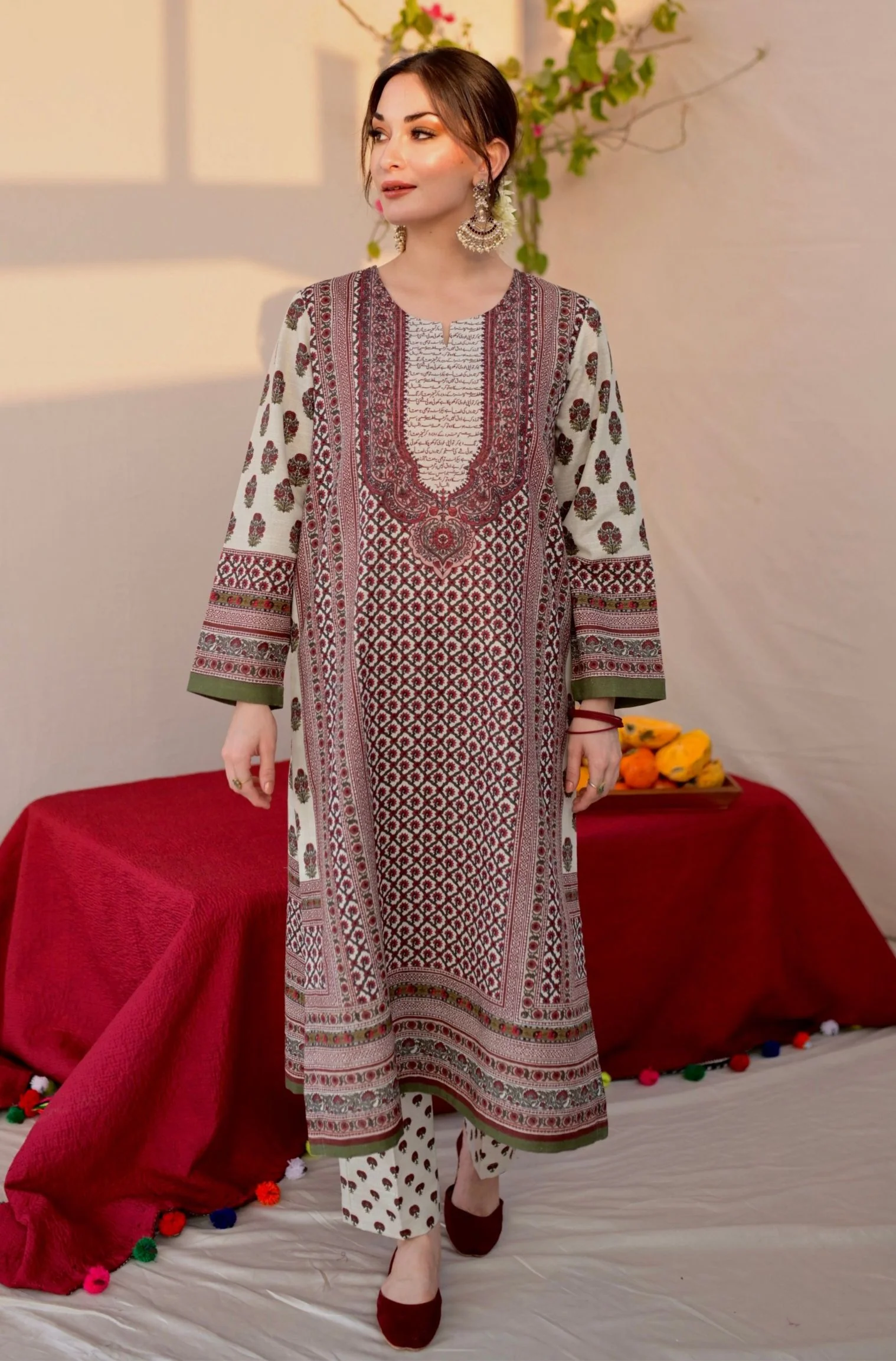 Arzoo Co-ord Set - Off White & Maroon - Image 2