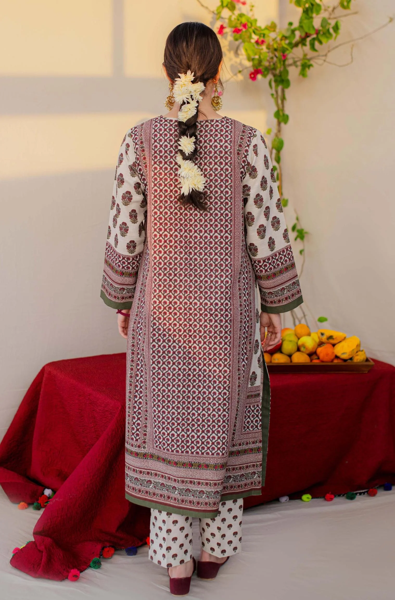 Arzoo Co-ord Set - Off White & Maroon - Image 3