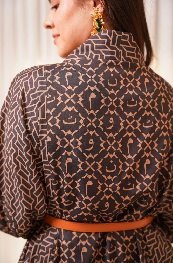 Ayra Shrug - Black & Gold - Image 3