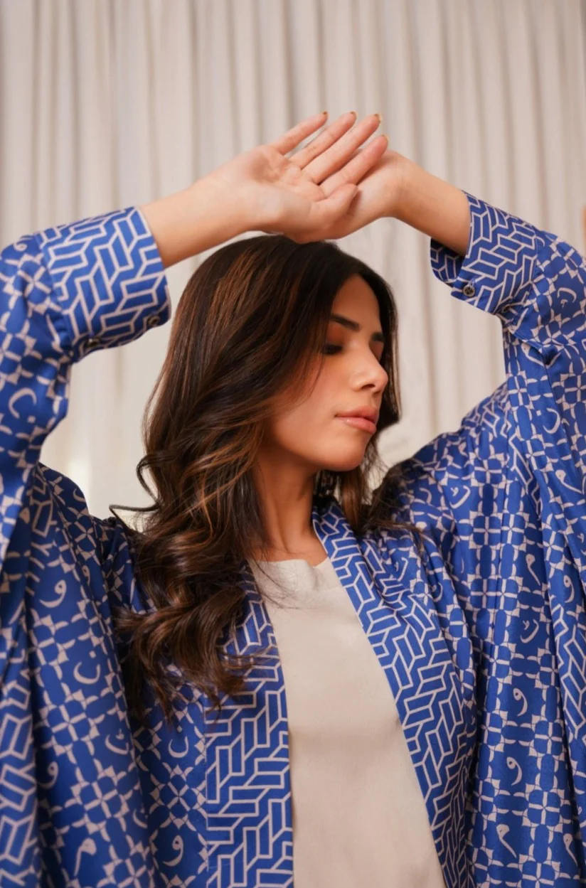 Ayra Shrug - Blue & Beige - Image 4