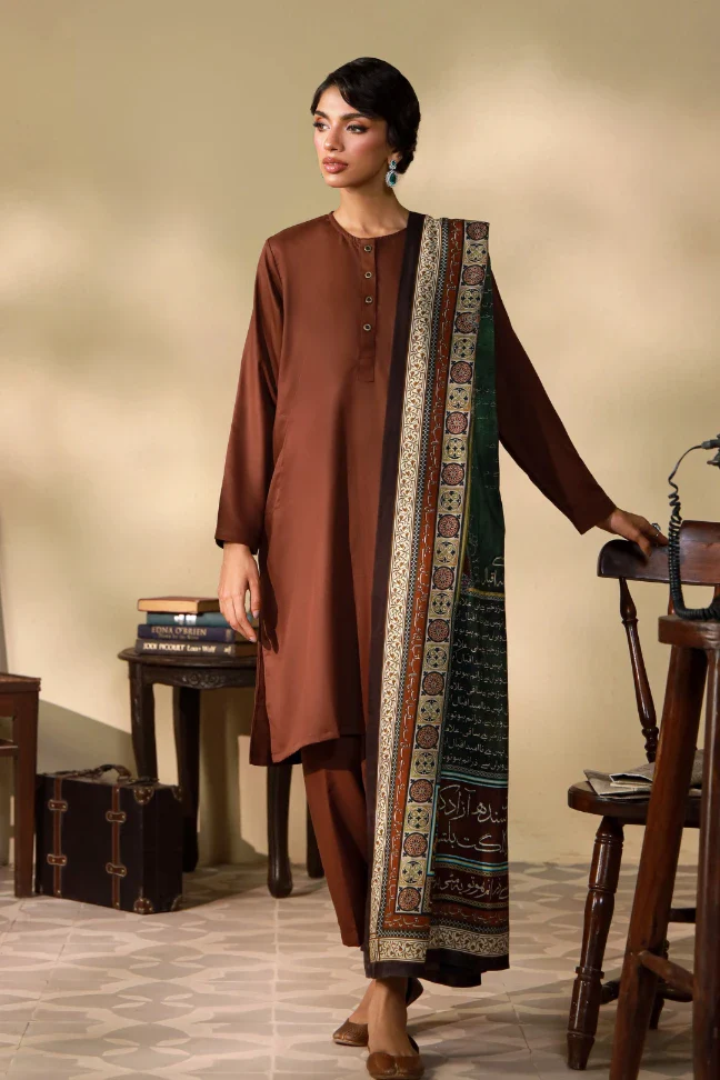 Azaad Odhni - Image 8