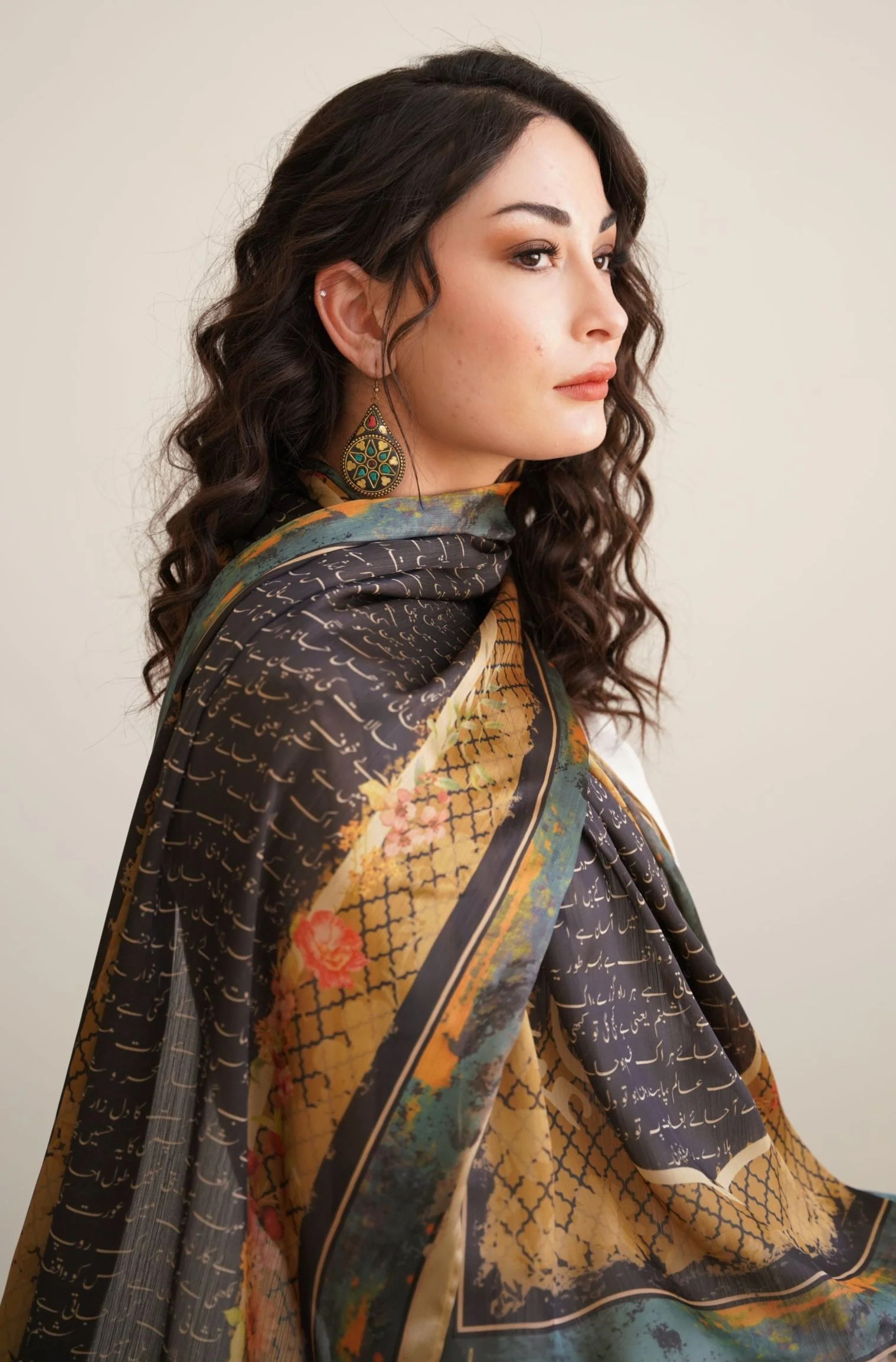 Azmat Scarf