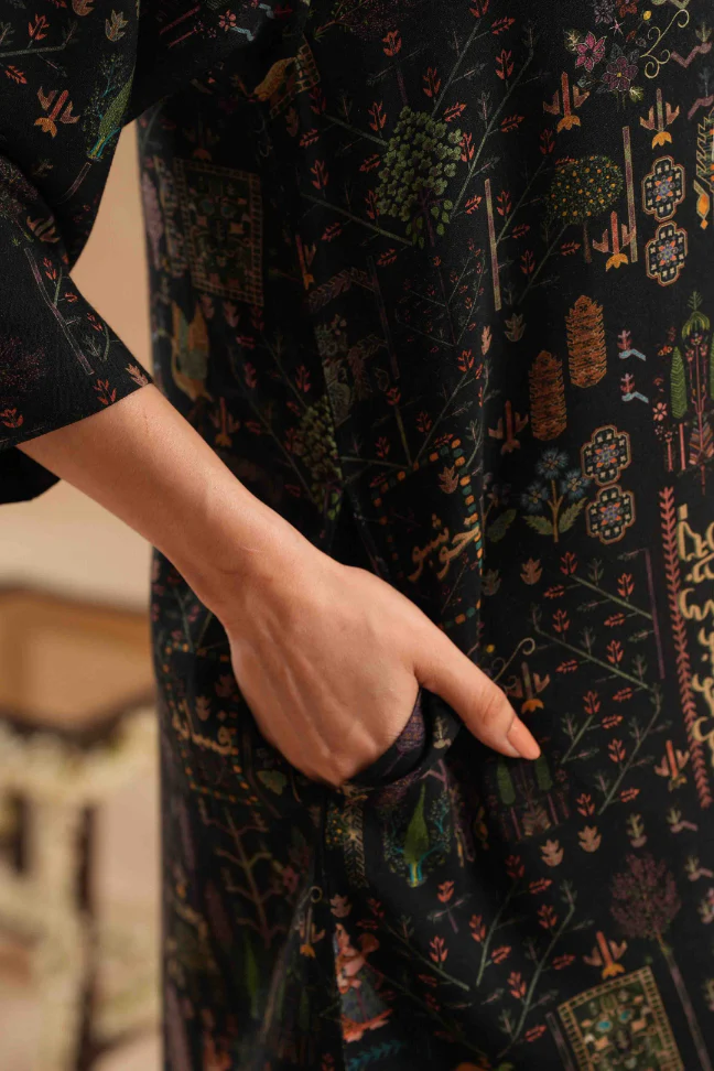 Bagh-e-Mughal Kurta - Image 6