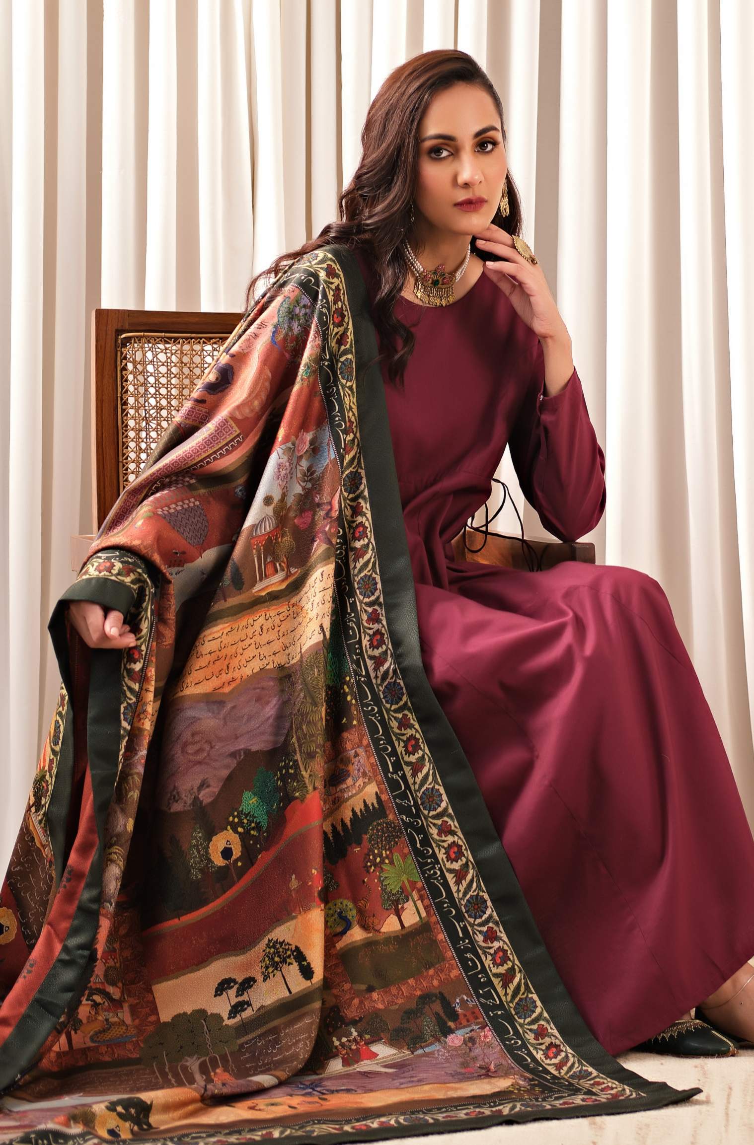 Bagh-e-Mughal Shawl - Green & Rust - Image 6