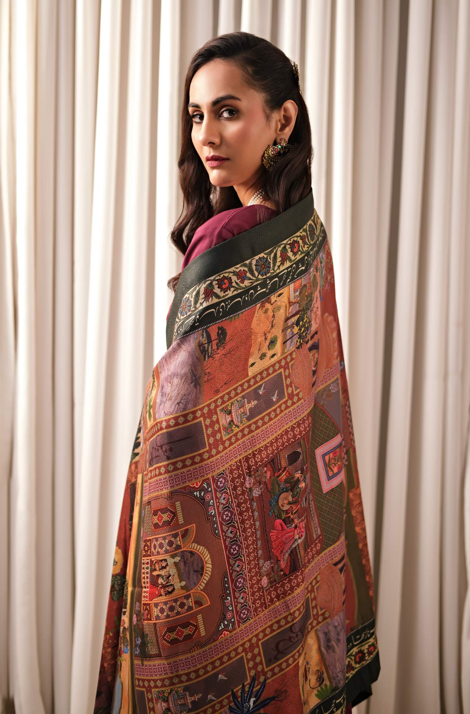 Bagh-e-Mughal Shawl - Green & Rust - Image 7