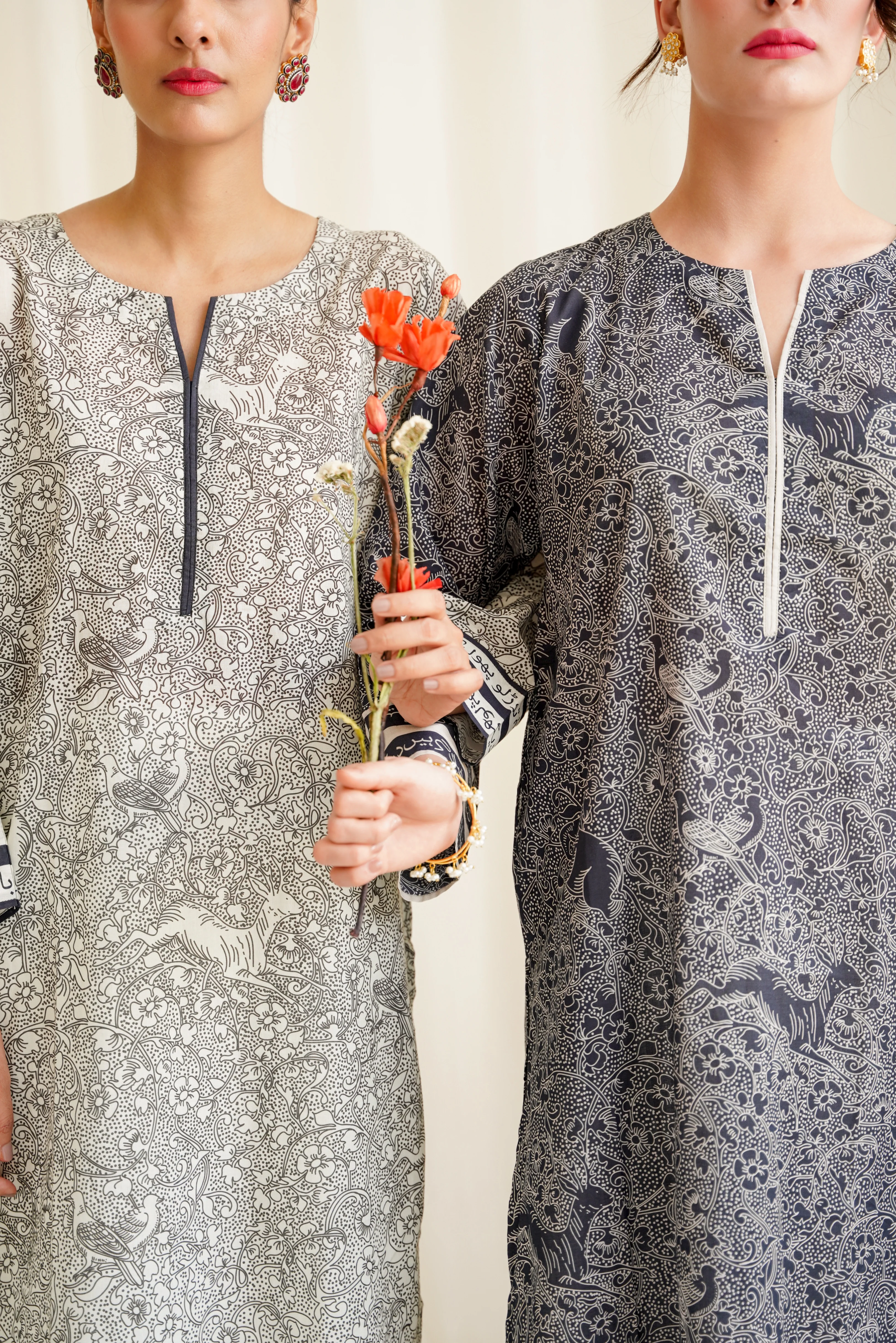 Black Aaina Lawn Kurta - Image 5