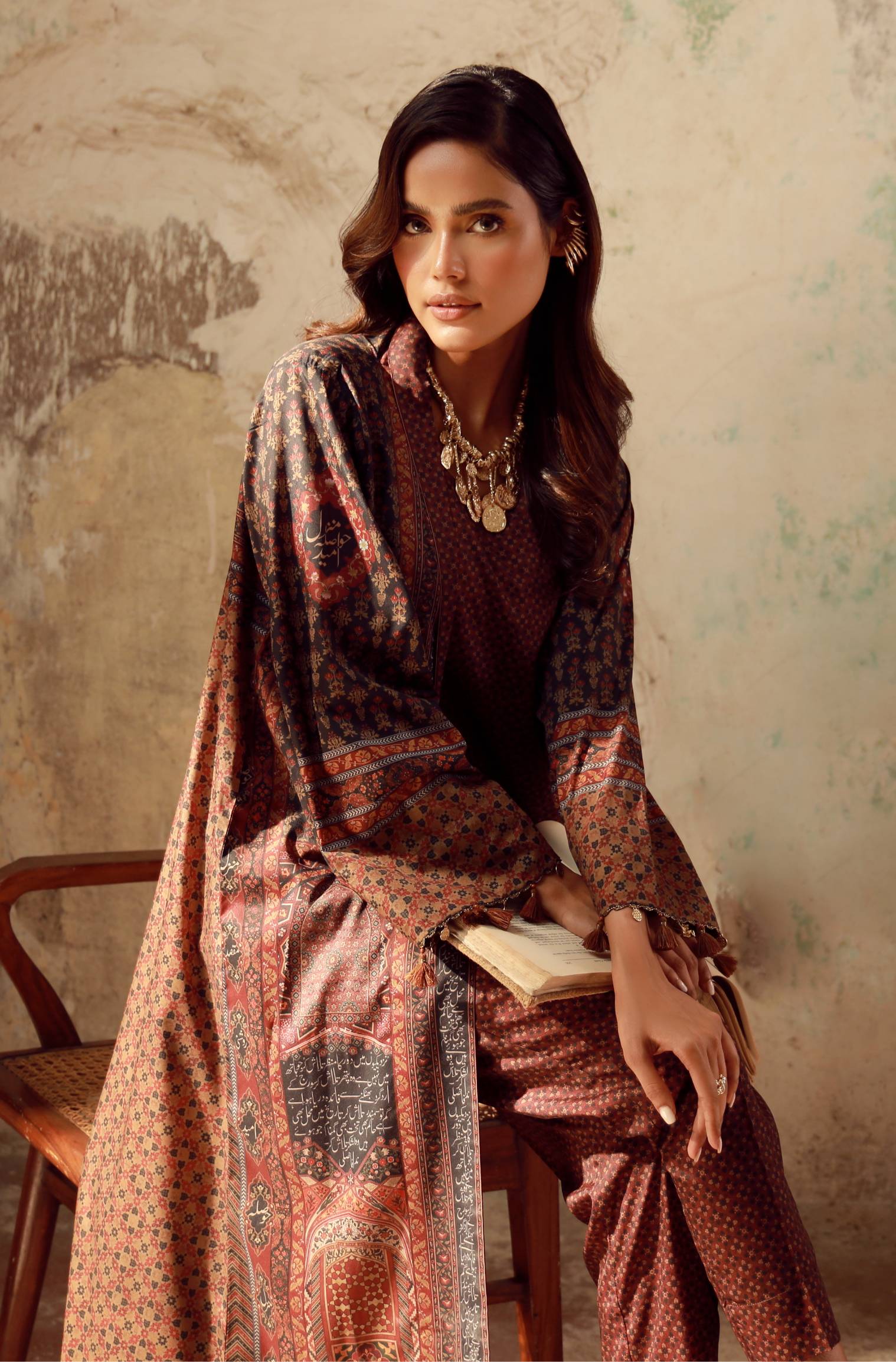 Dastak Shrug - Image 4
