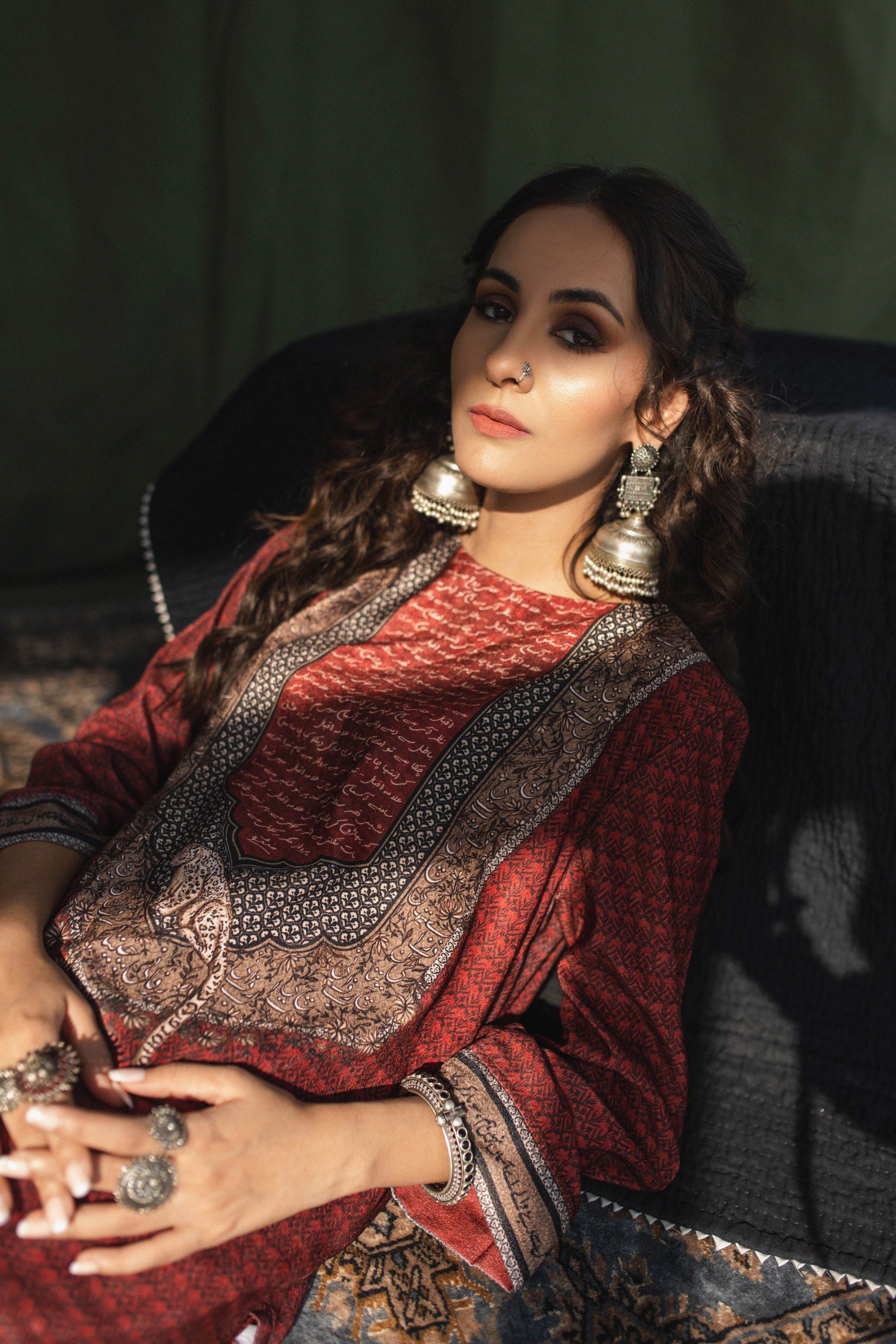Esra Velvet Co-ord Set - Maroon - Image 4