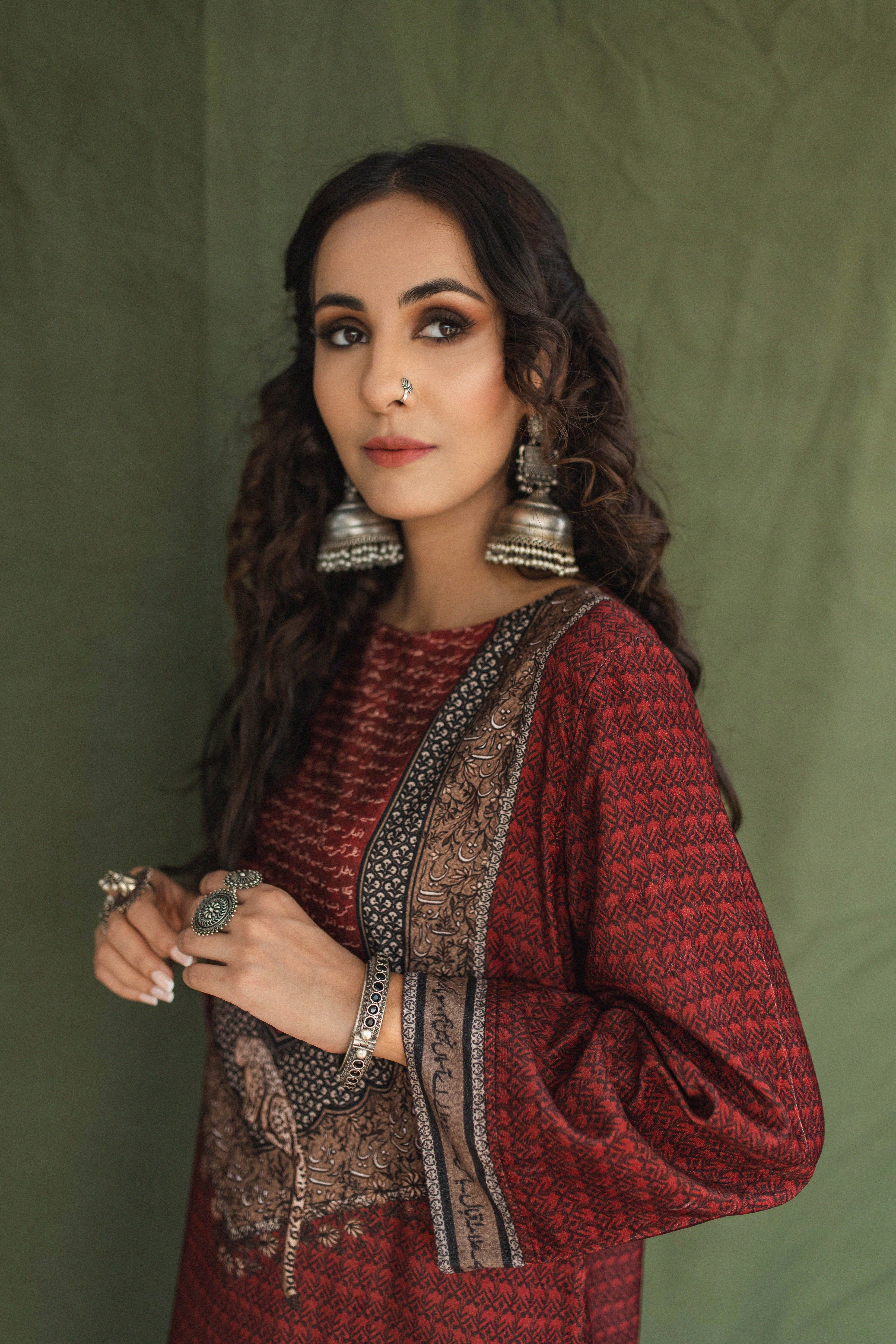 Esra Velvet Co-ord Set - Maroon - Image 7