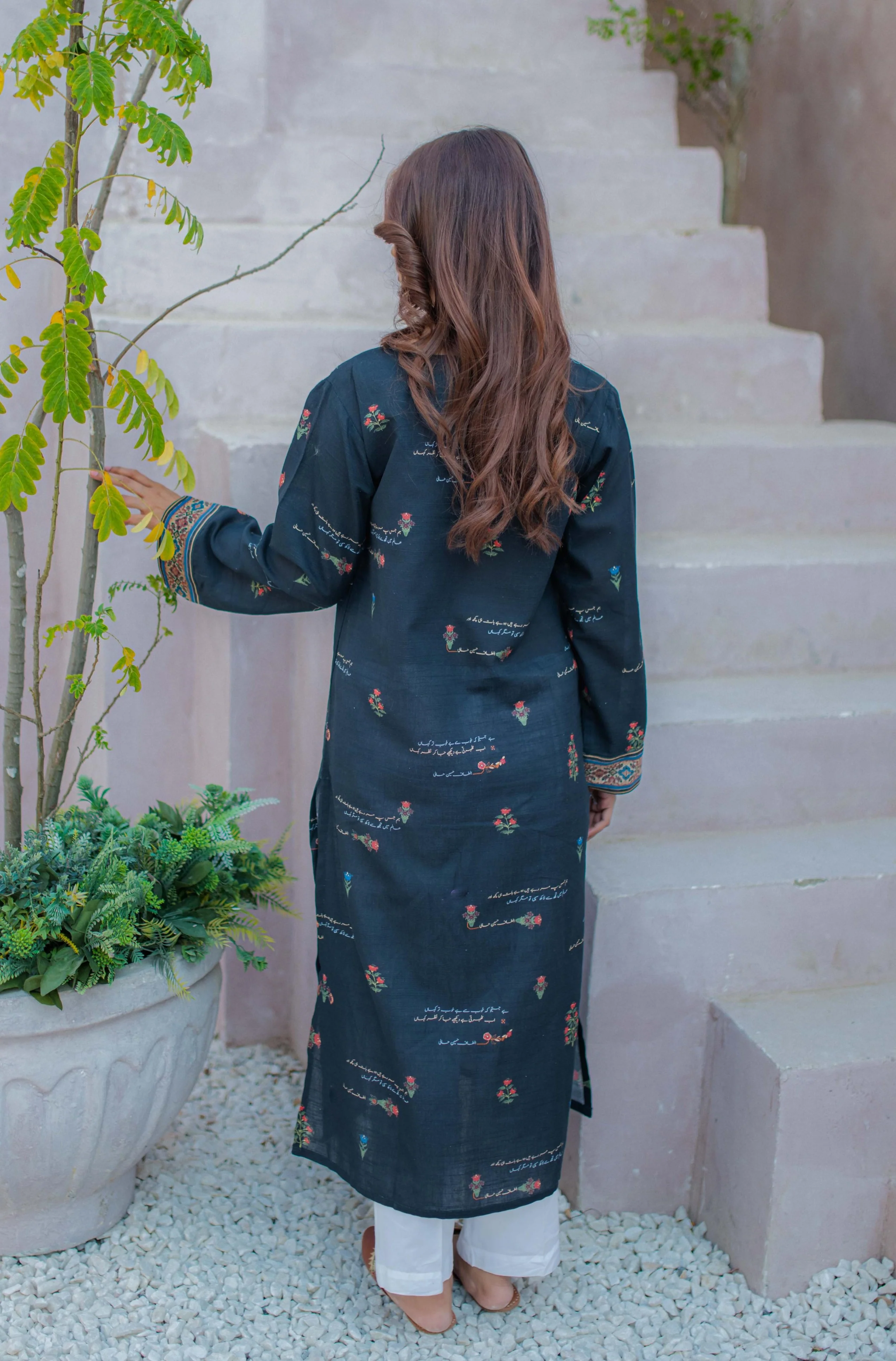 Fitoor Kurta - Black - Image 3
