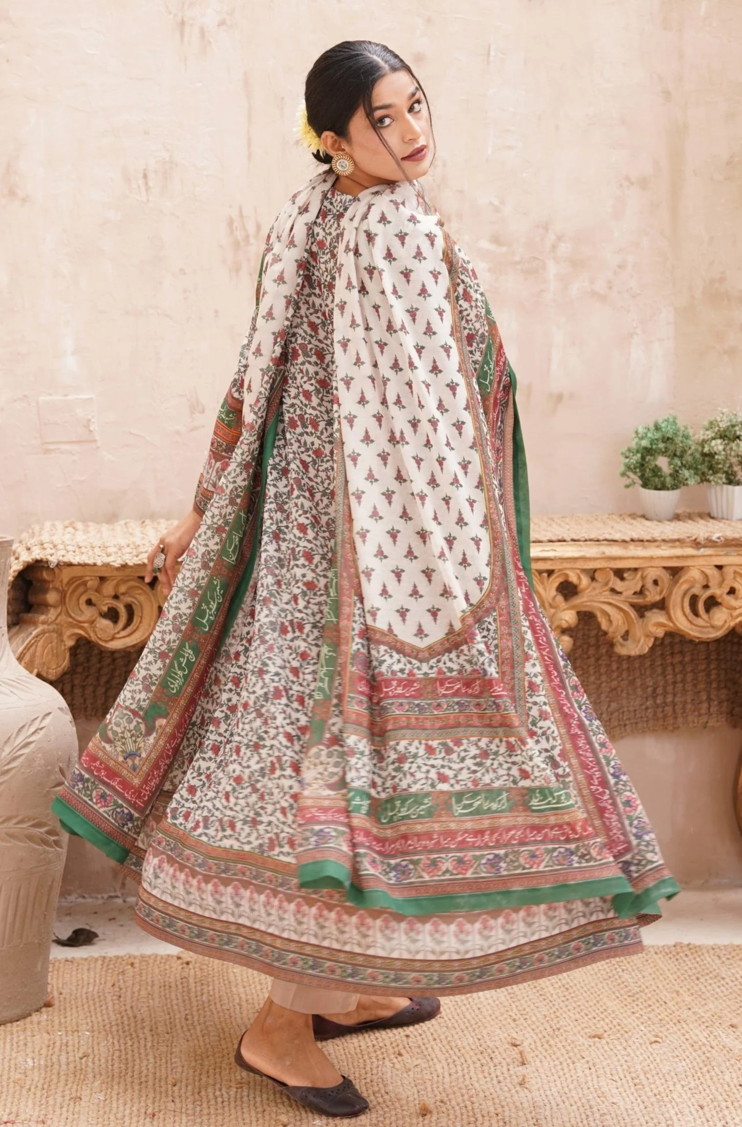 Fitrat Dupatta - Green - Image 3