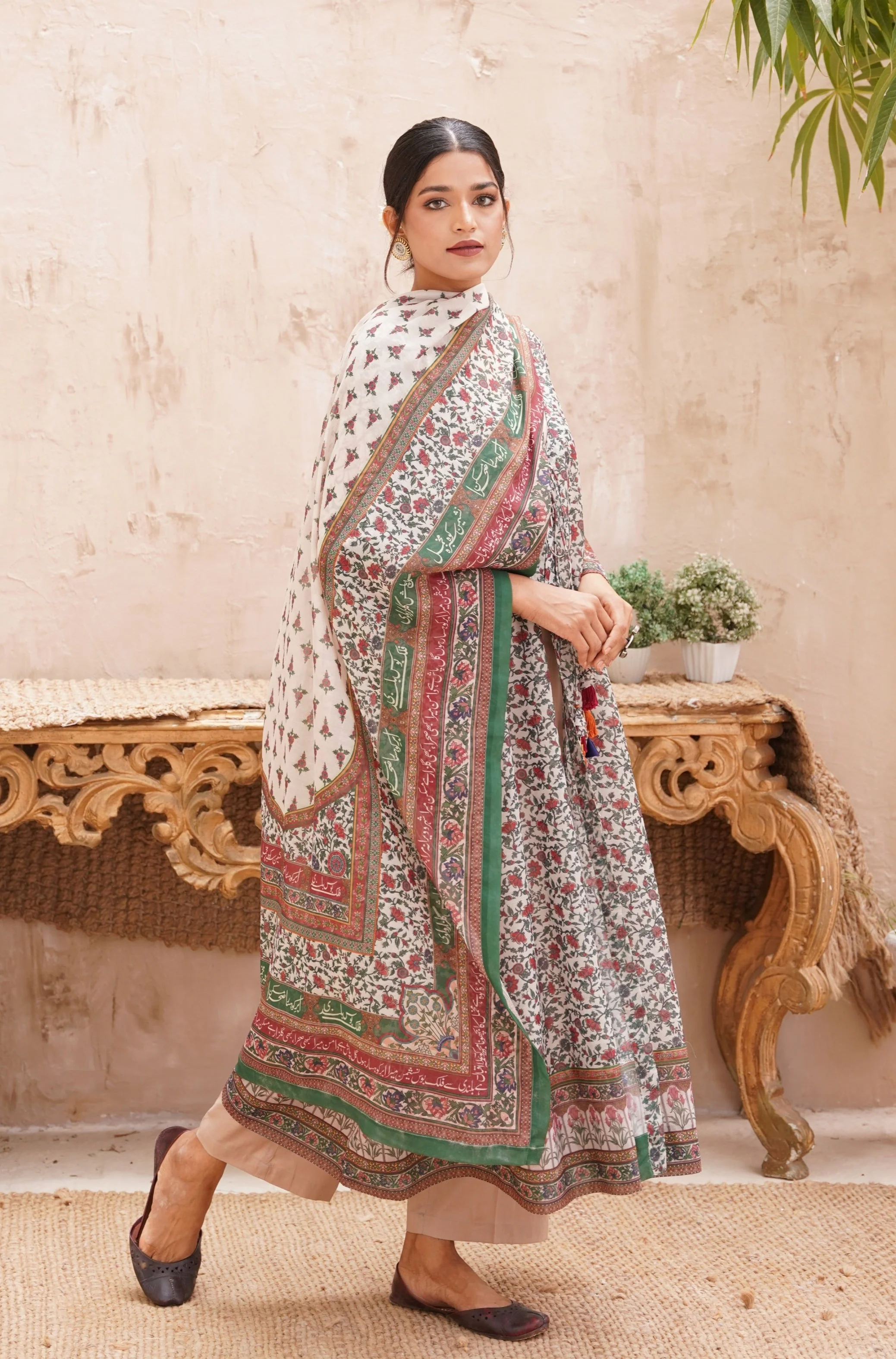 Fitrat Dupatta - Green - Image 5