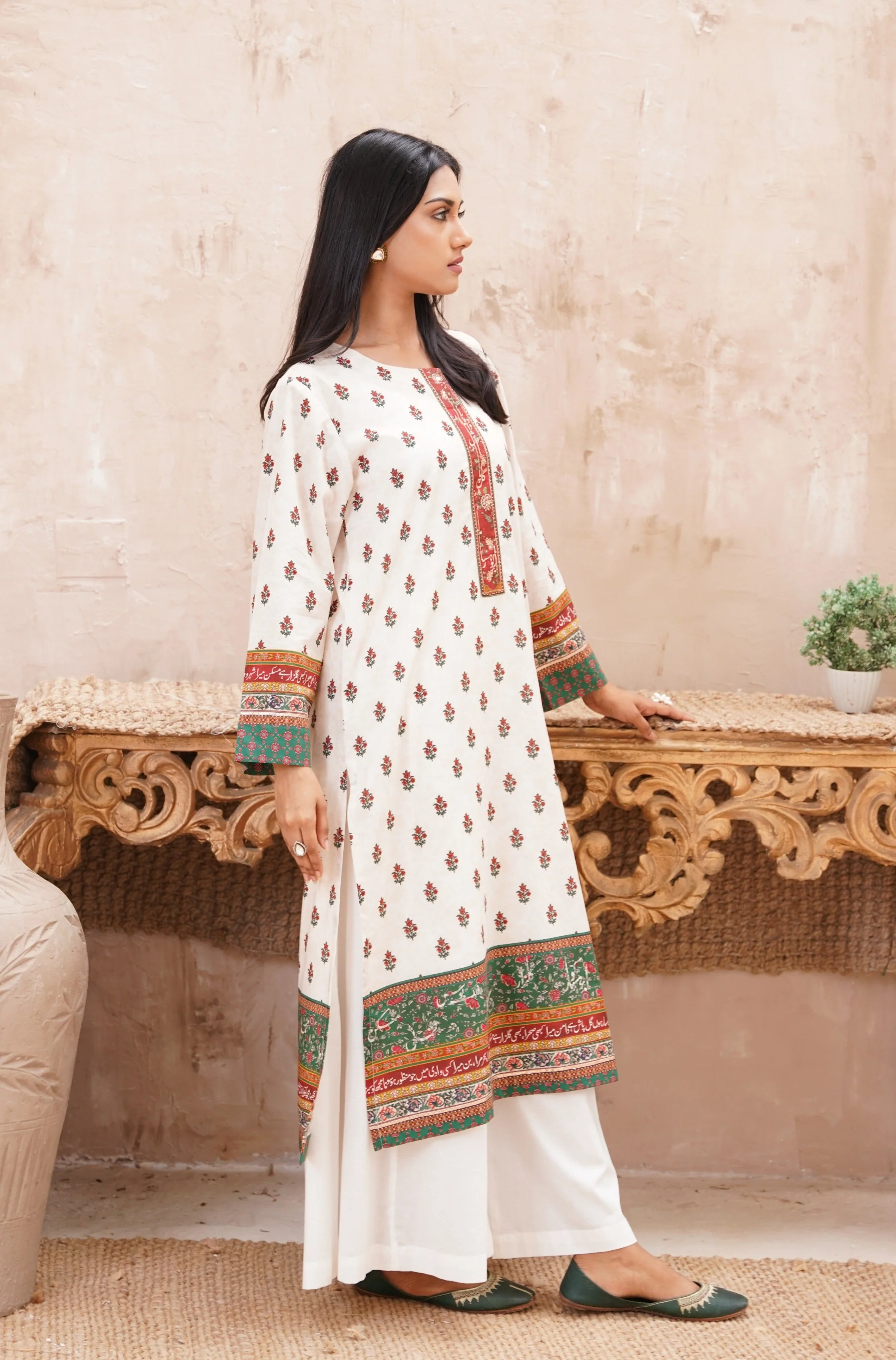 Fitrat Kurta - Off White & Green - Image 2