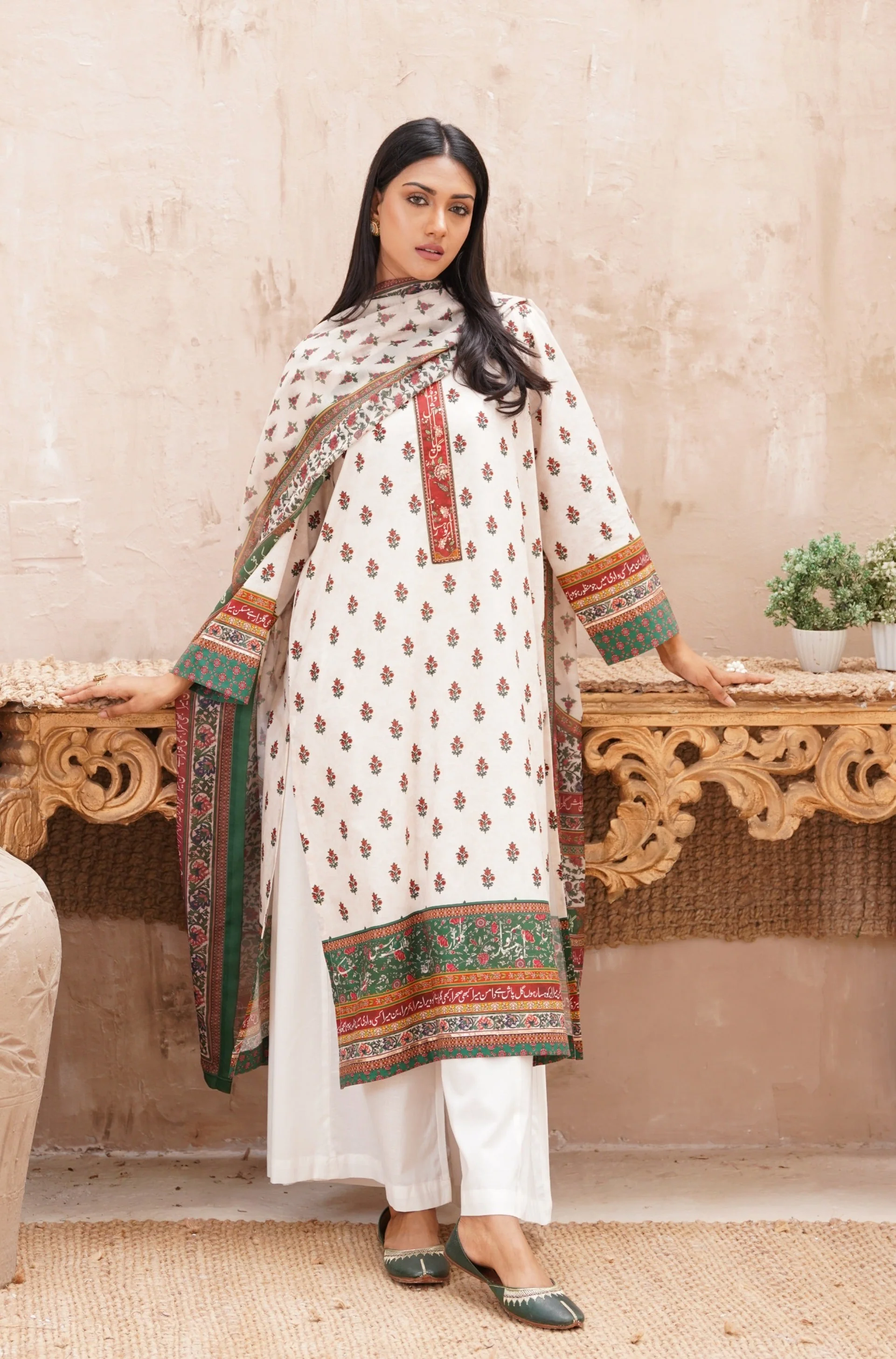 Fitrat Kurta - Off White & Green - Image 5