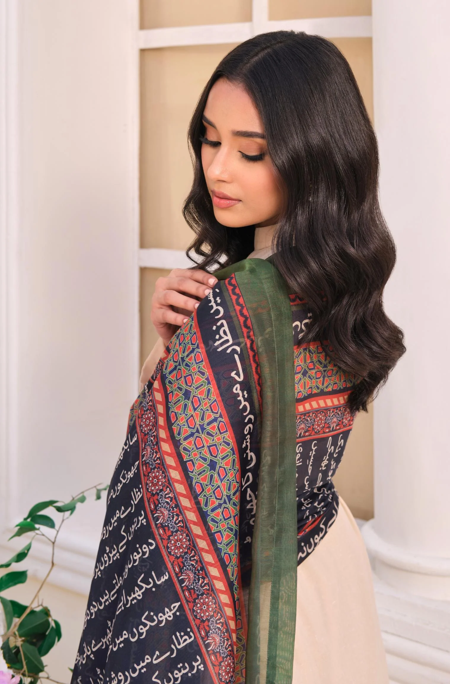 Geet Dupatta - Black - Image 5
