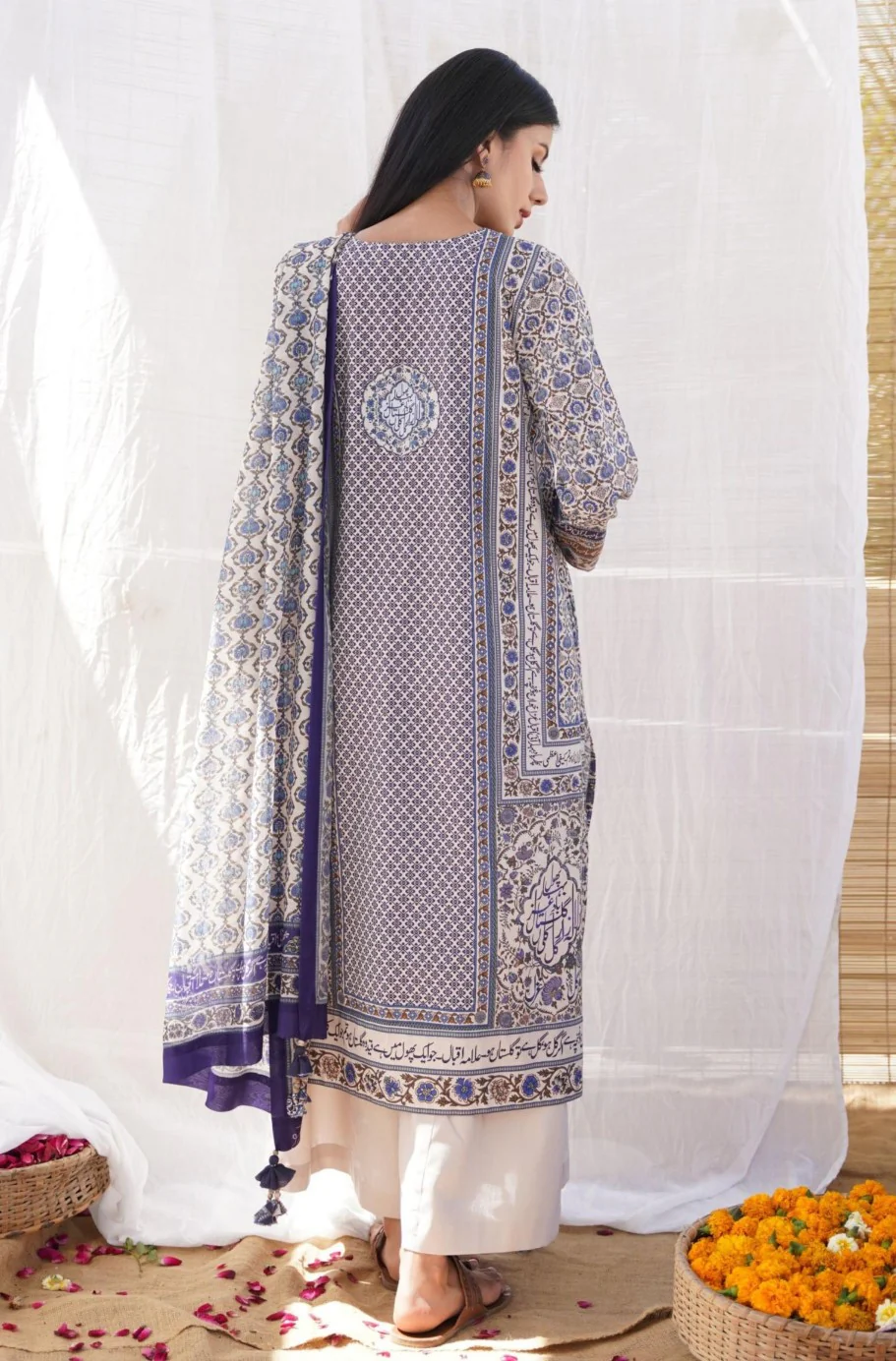 Gul-e-Jahaan Kurta - Blue - Image 3