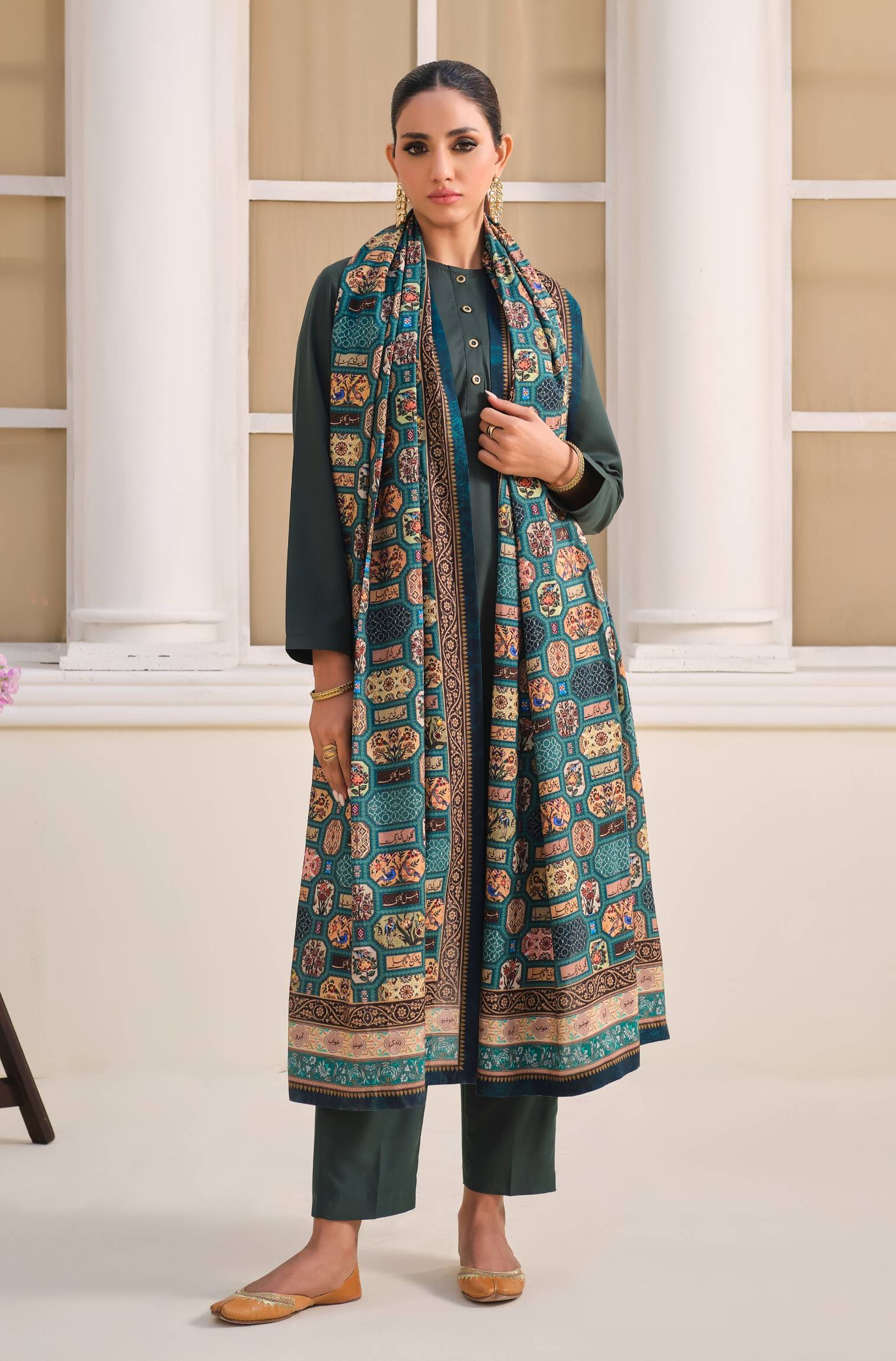 Gul Odhni - Image 3