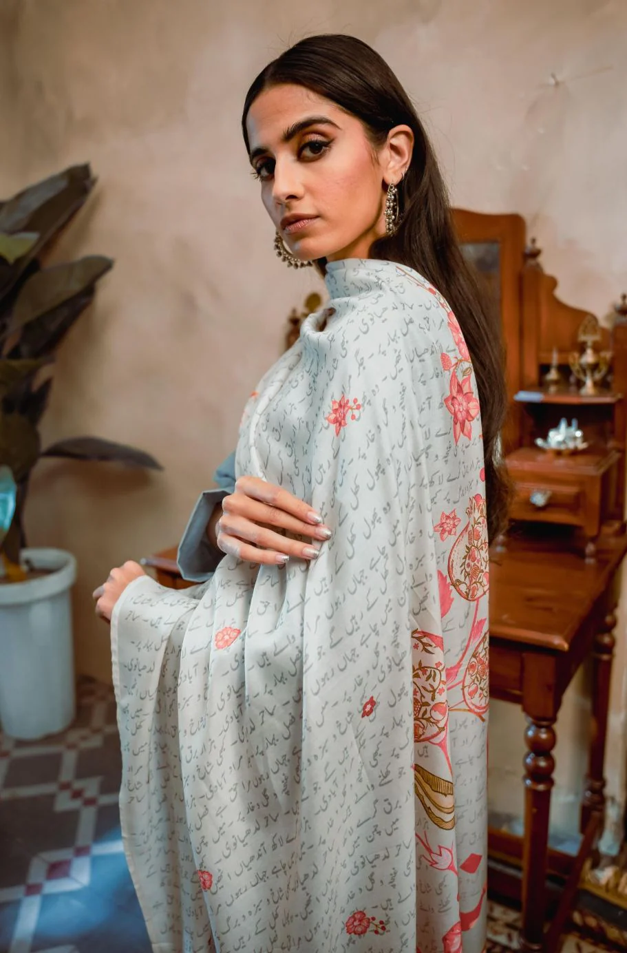 Gulnaar Odhni - Sage Grey - Image 2