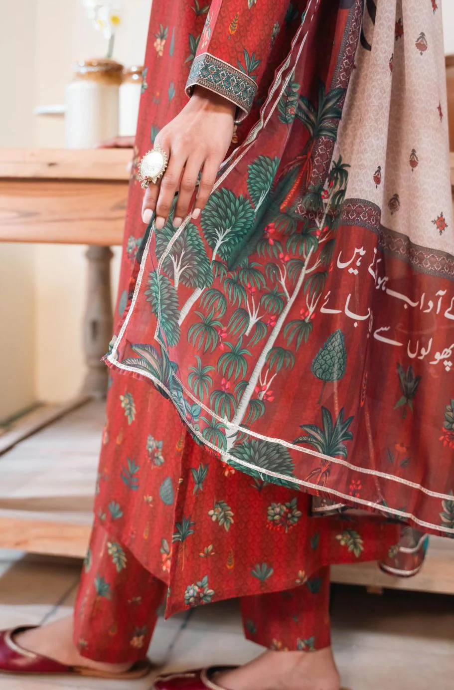Gulzar Dupatta - Maroon - Image 5