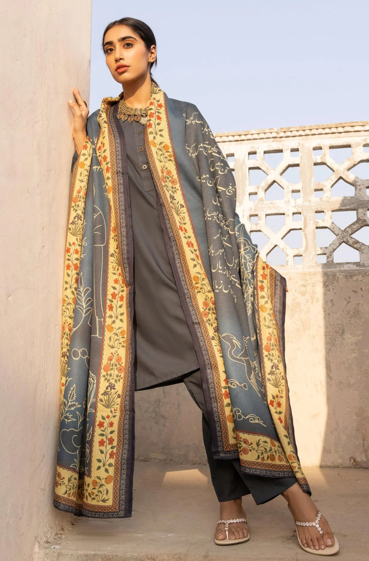 Gumaan Odhni - Shaded Peacock Blue - Image 3