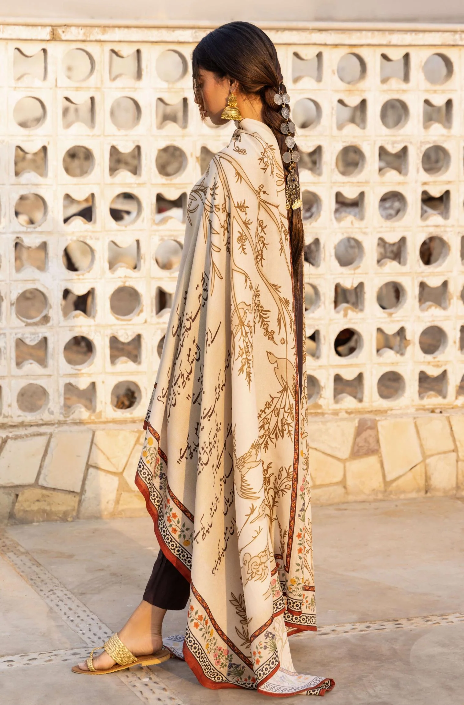 Gumaan Odhni - Shaded Ivory - Image 3