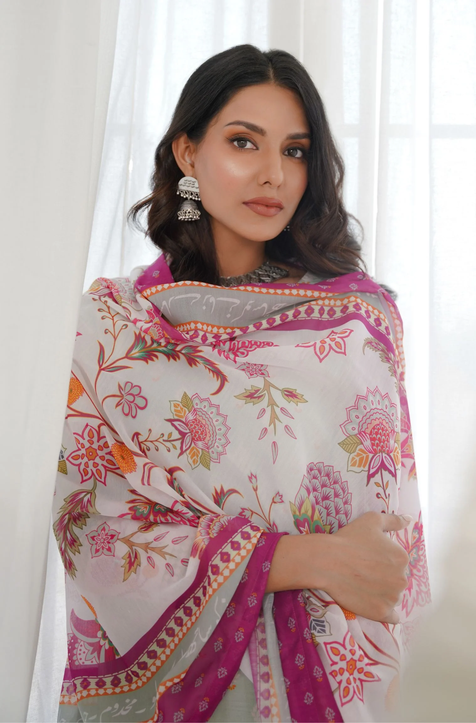Hayaat Dupatta - Blue & Fuchsia - Image 5
