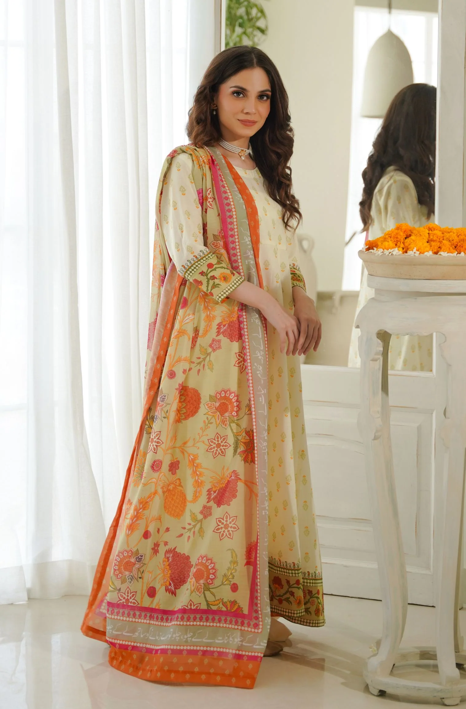 Hayaat Dupatta - Cream & Mint