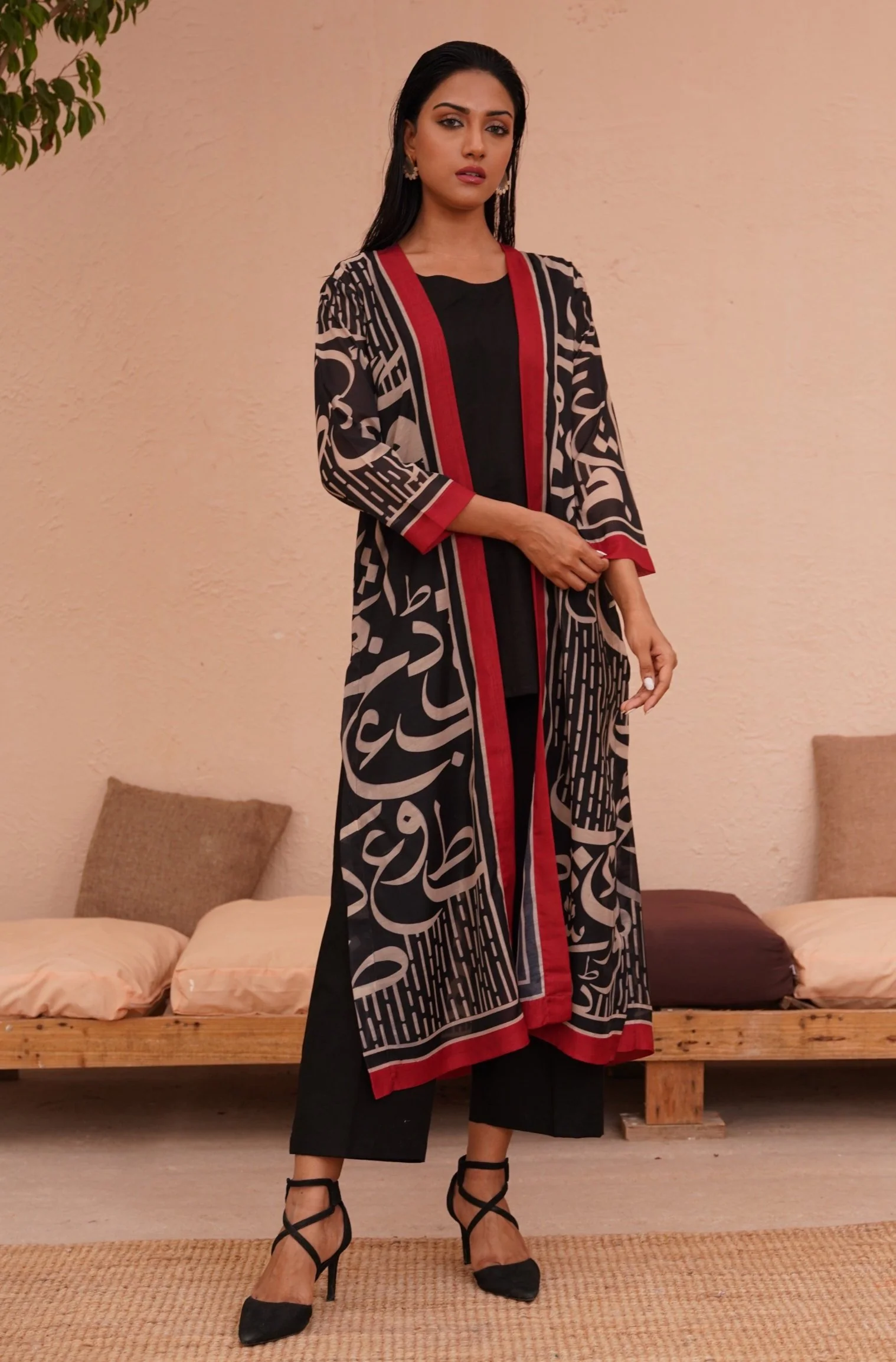 Huroof Shrug - Black - Image 5