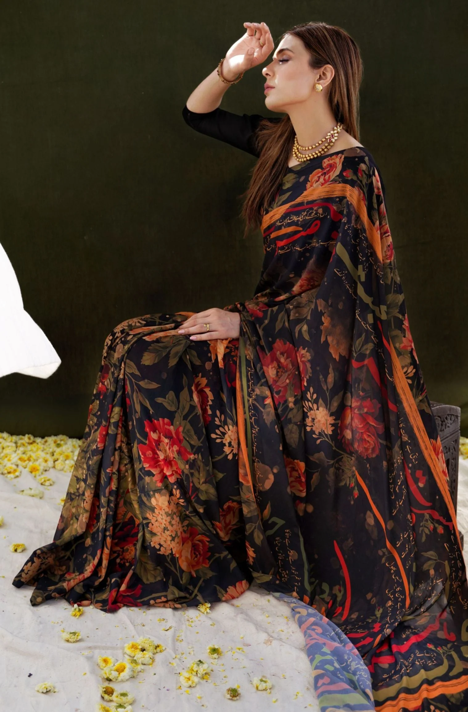 Husn Saree - Black - Image 4