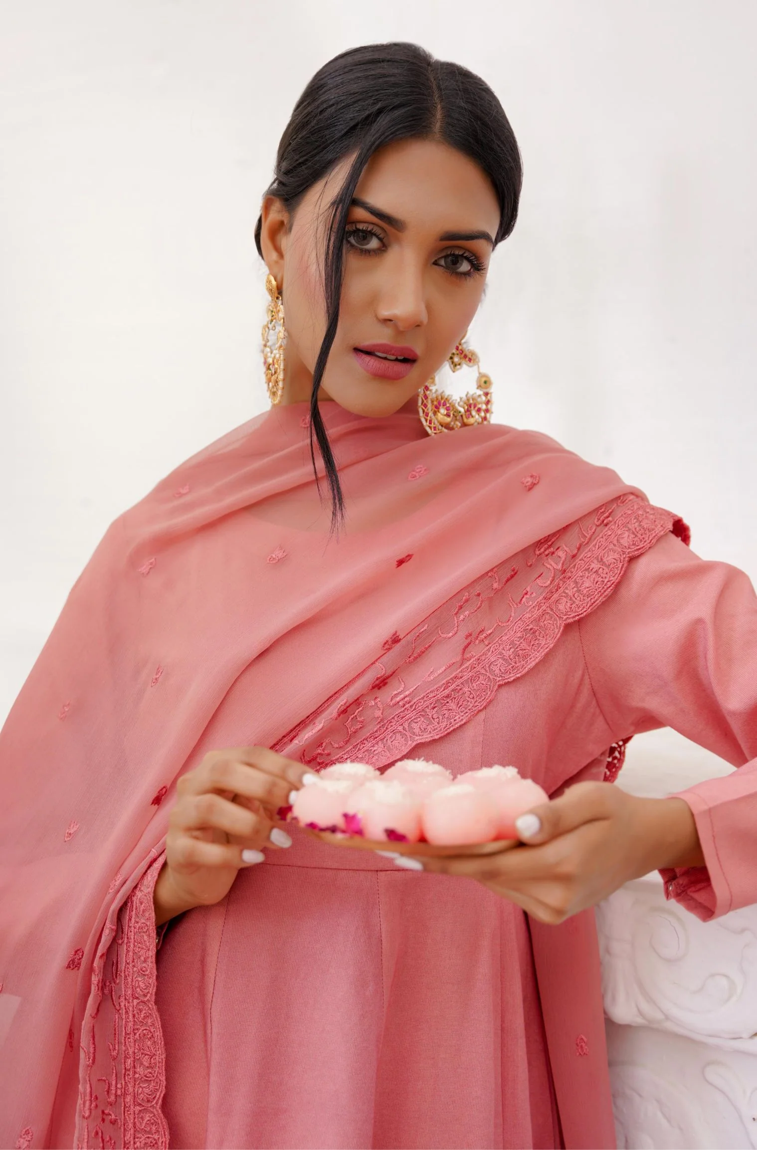 Jahaan Embroidered Dupatta - Rose Gold - Image 3