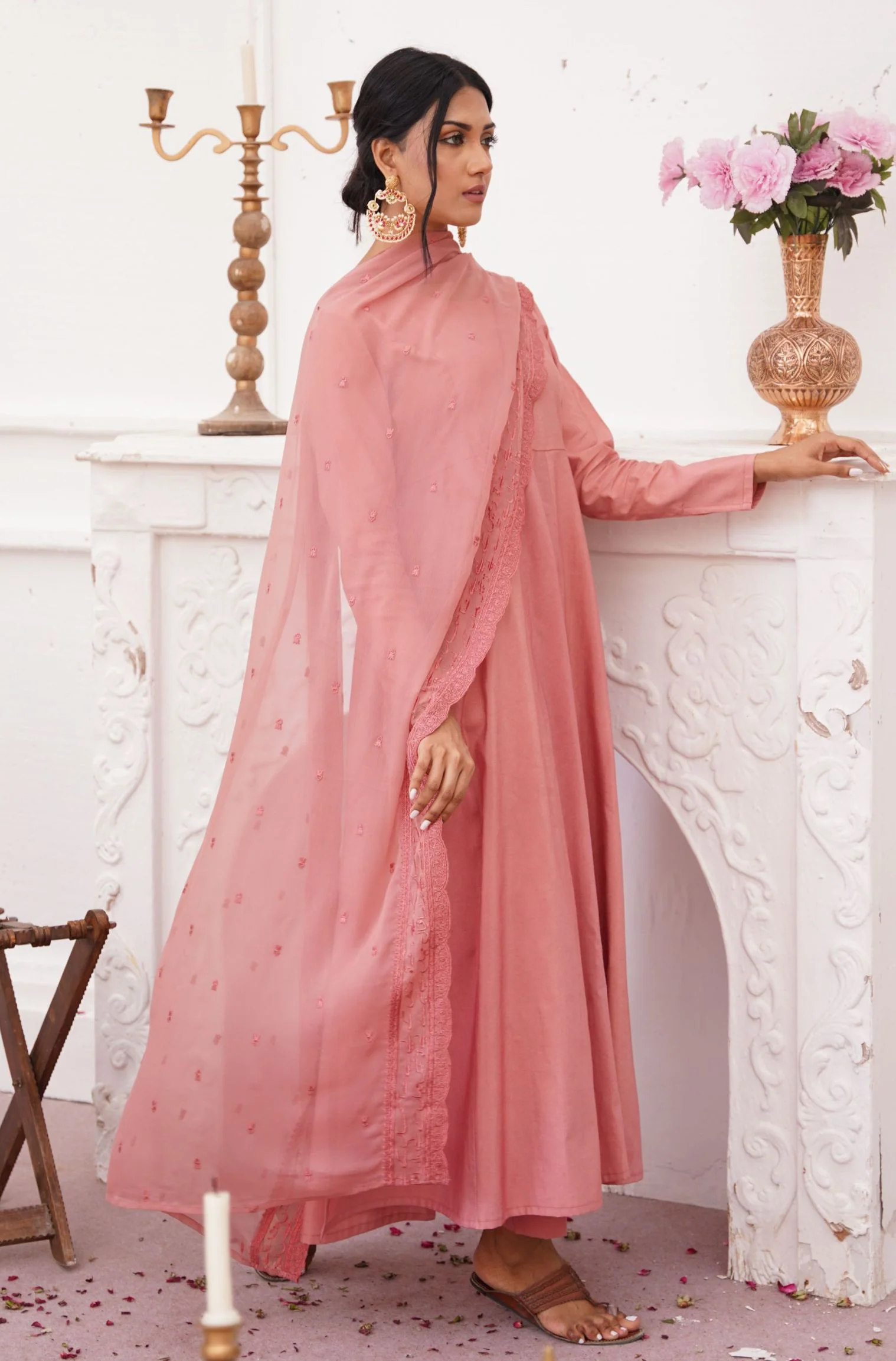 Jahaan Embroidered Dupatta - Rose Gold - Image 4