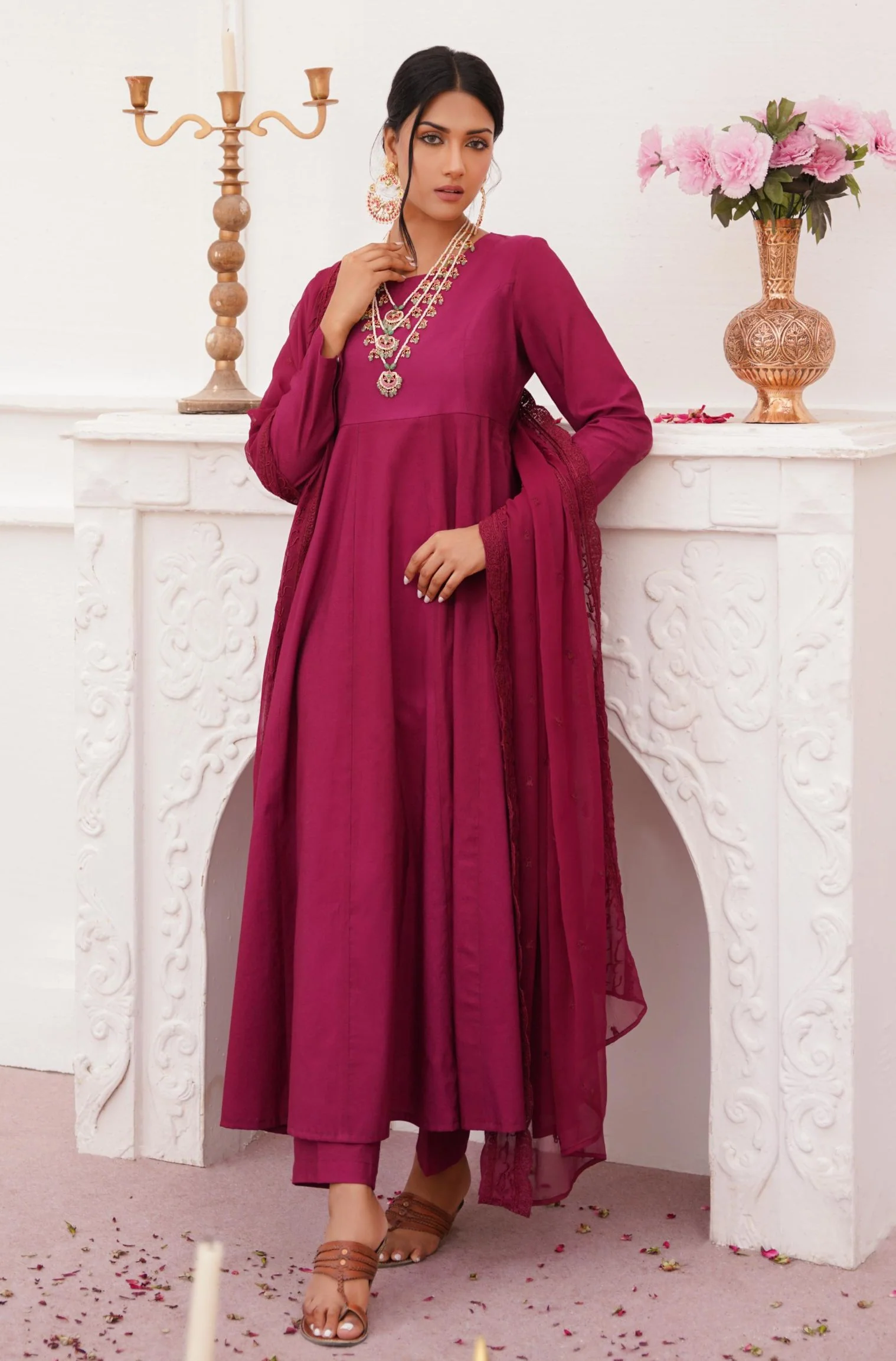 Jahaan Embroidered Dupatta - Wine Red - Image 3
