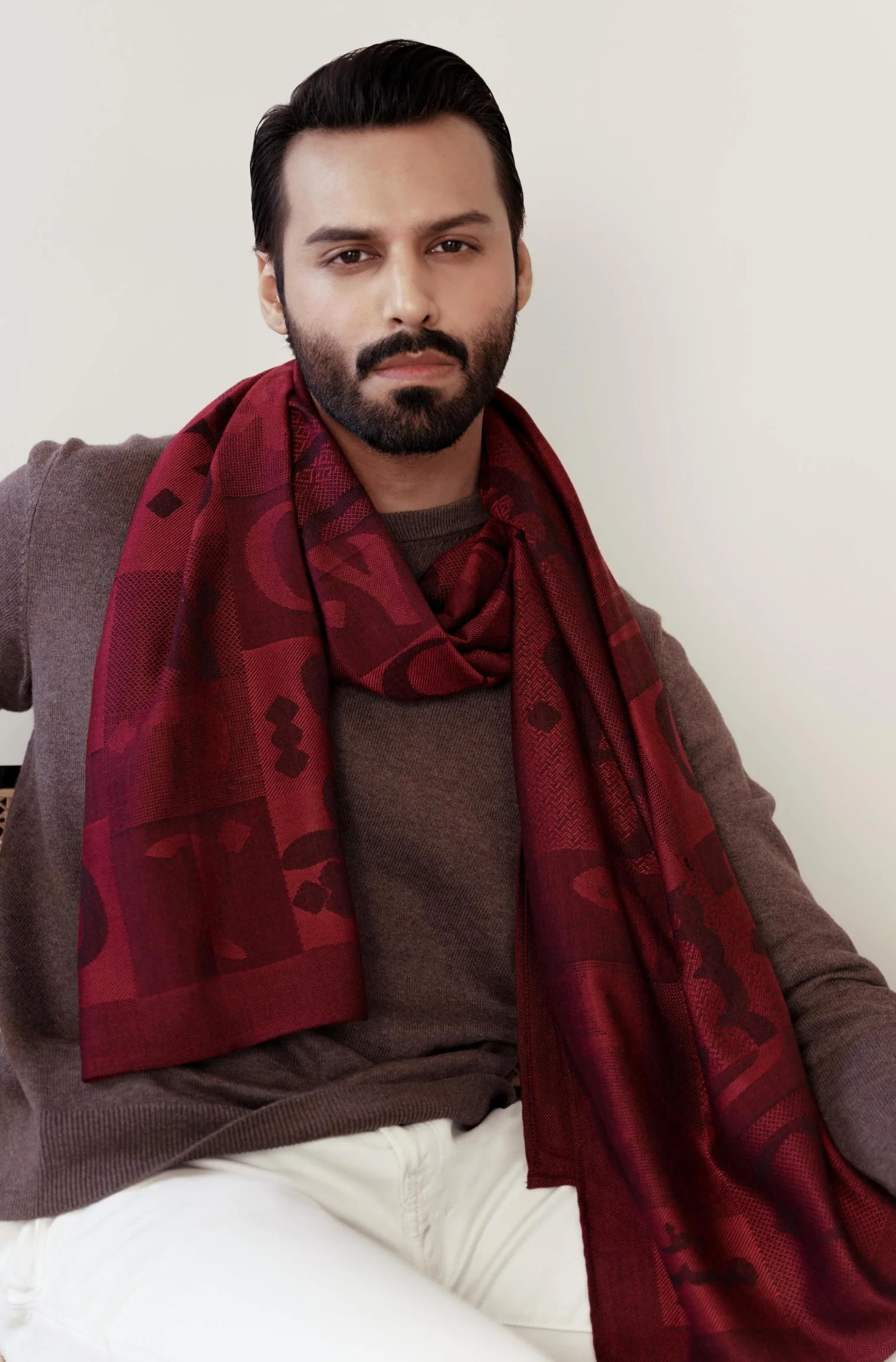 Jazba Weaved Stole - Maroon - Image 5