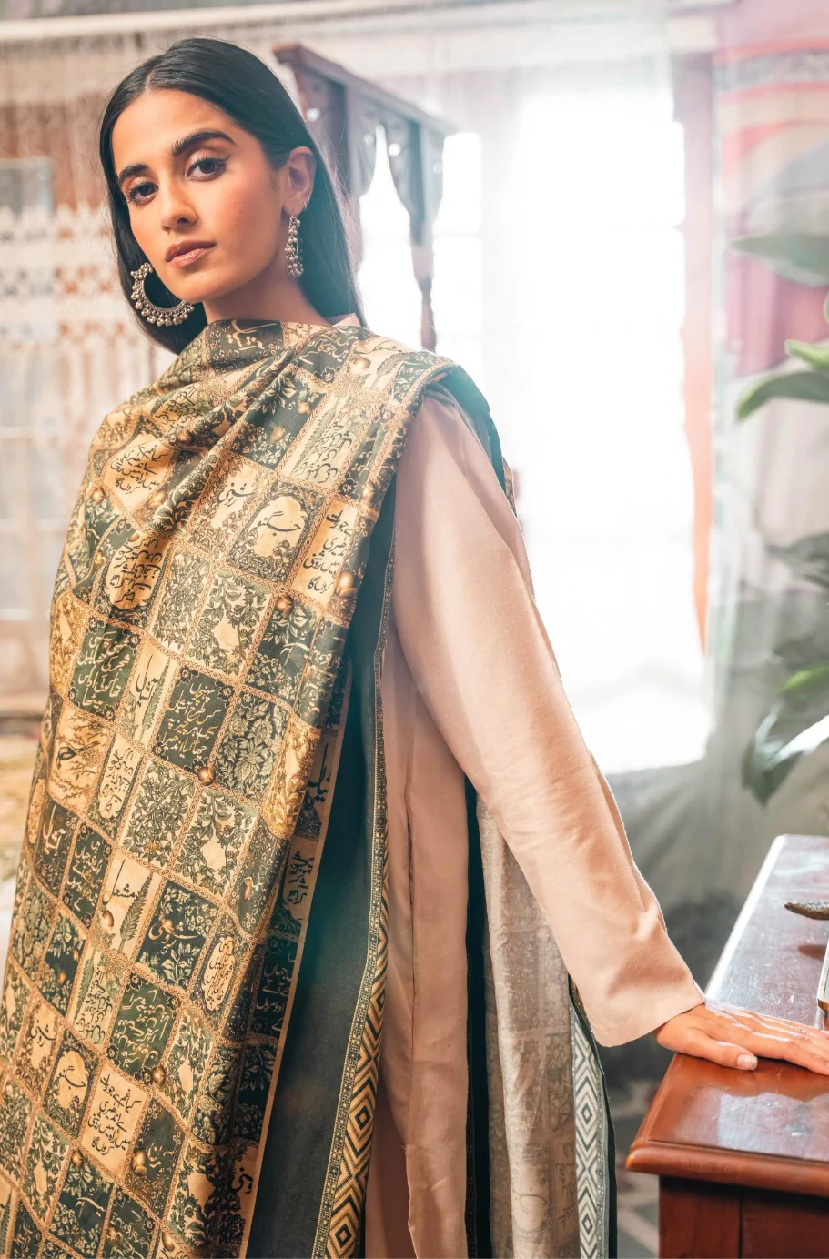 Jugnu Odhni - Royal Green - Image 3