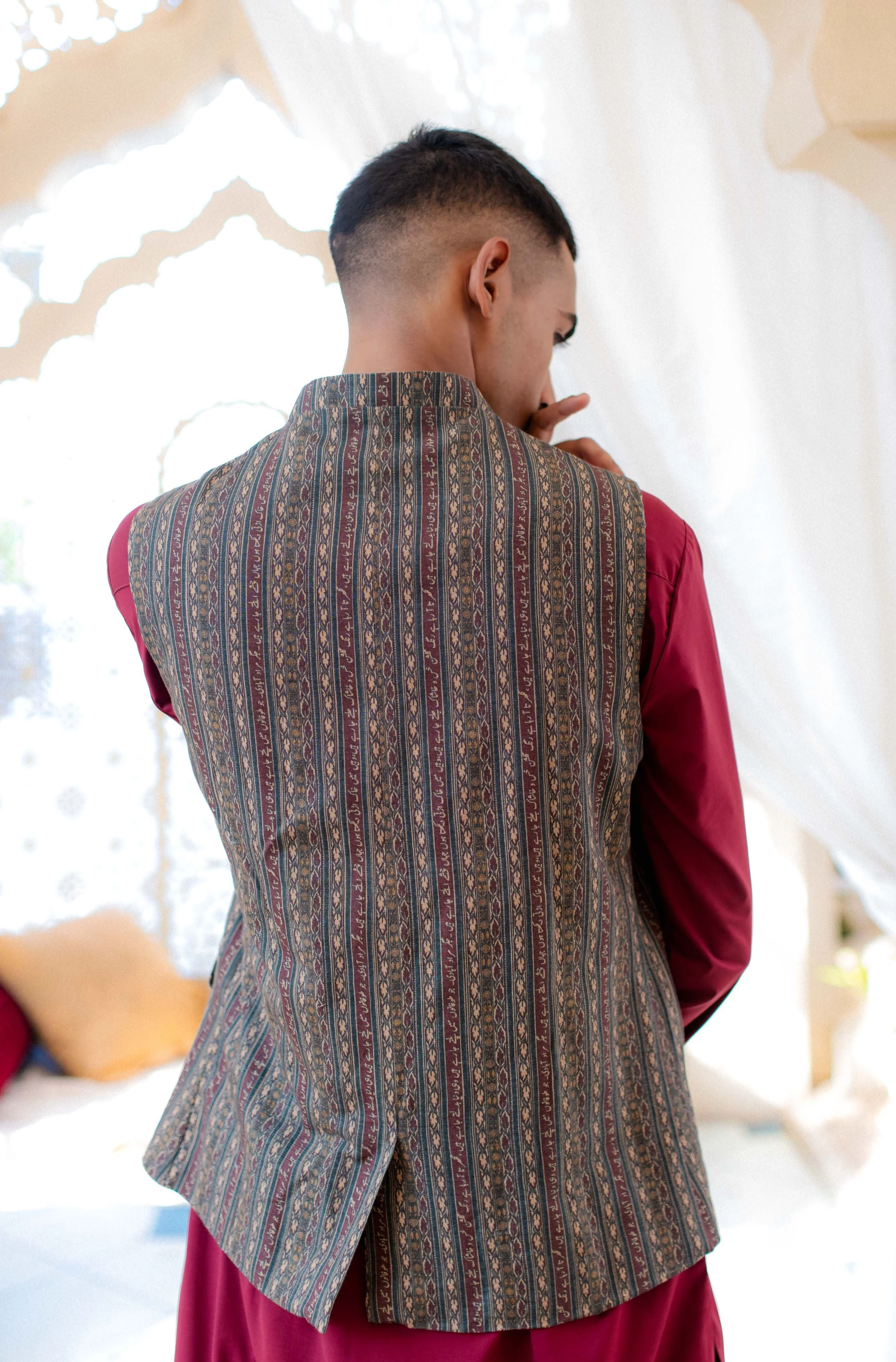 Kaavish Vasket - Green & Brown - Image 4