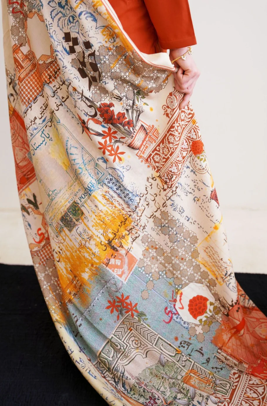 Khat-Nama Odhni - Beige - Image 4
