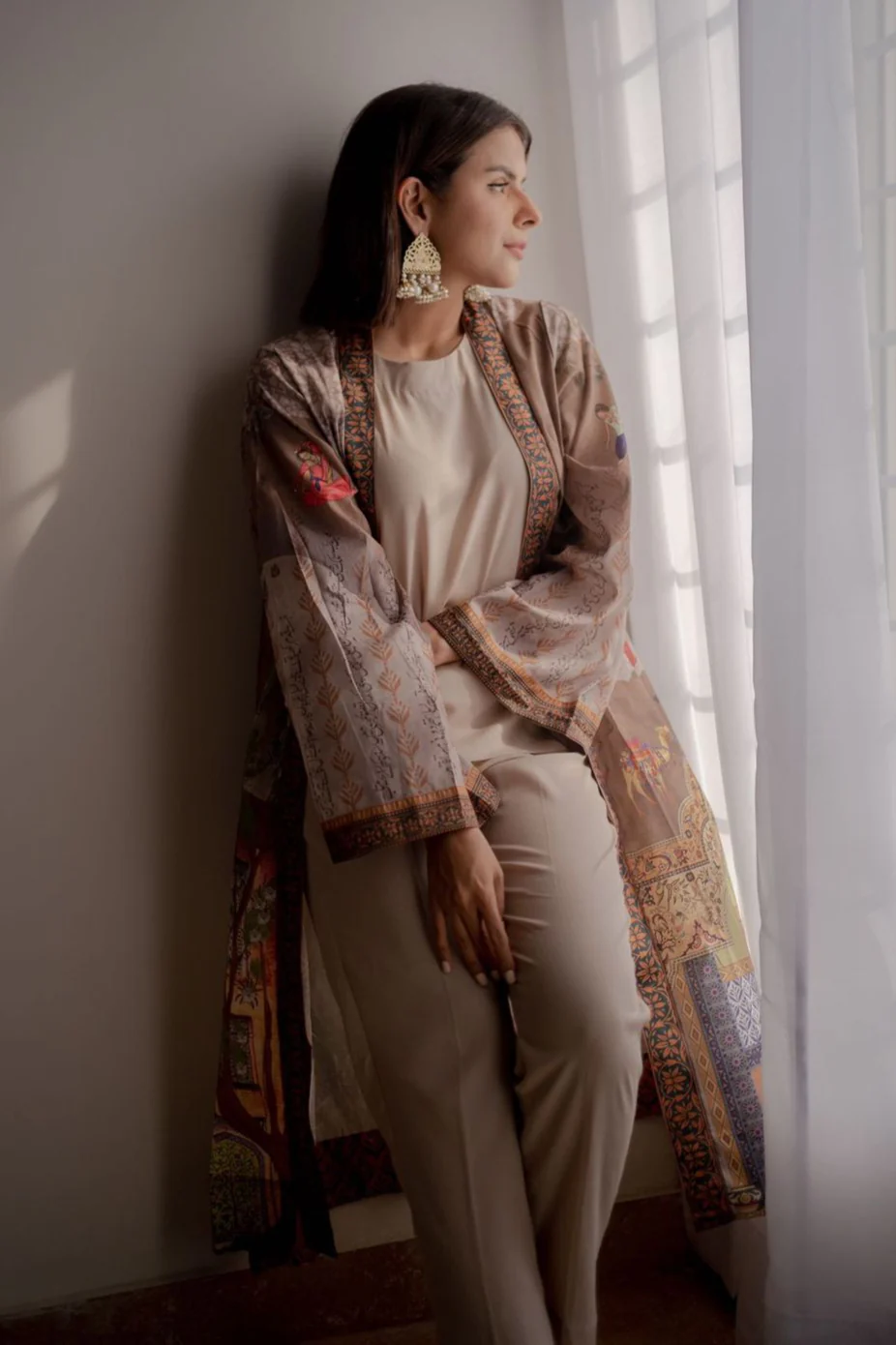 Kahaani Shrug - Grey Sand - Image 2