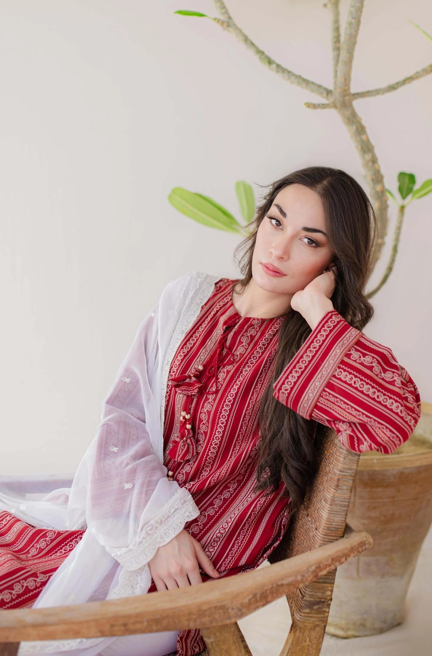 Manzil Weaved Kurta - Red - Image 5