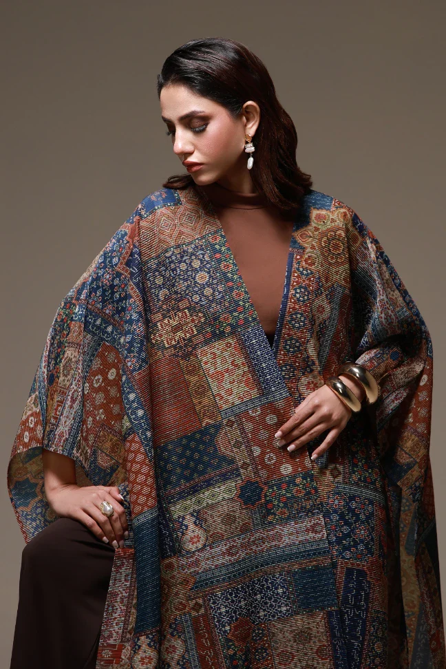 Mayal Cape - Image 7