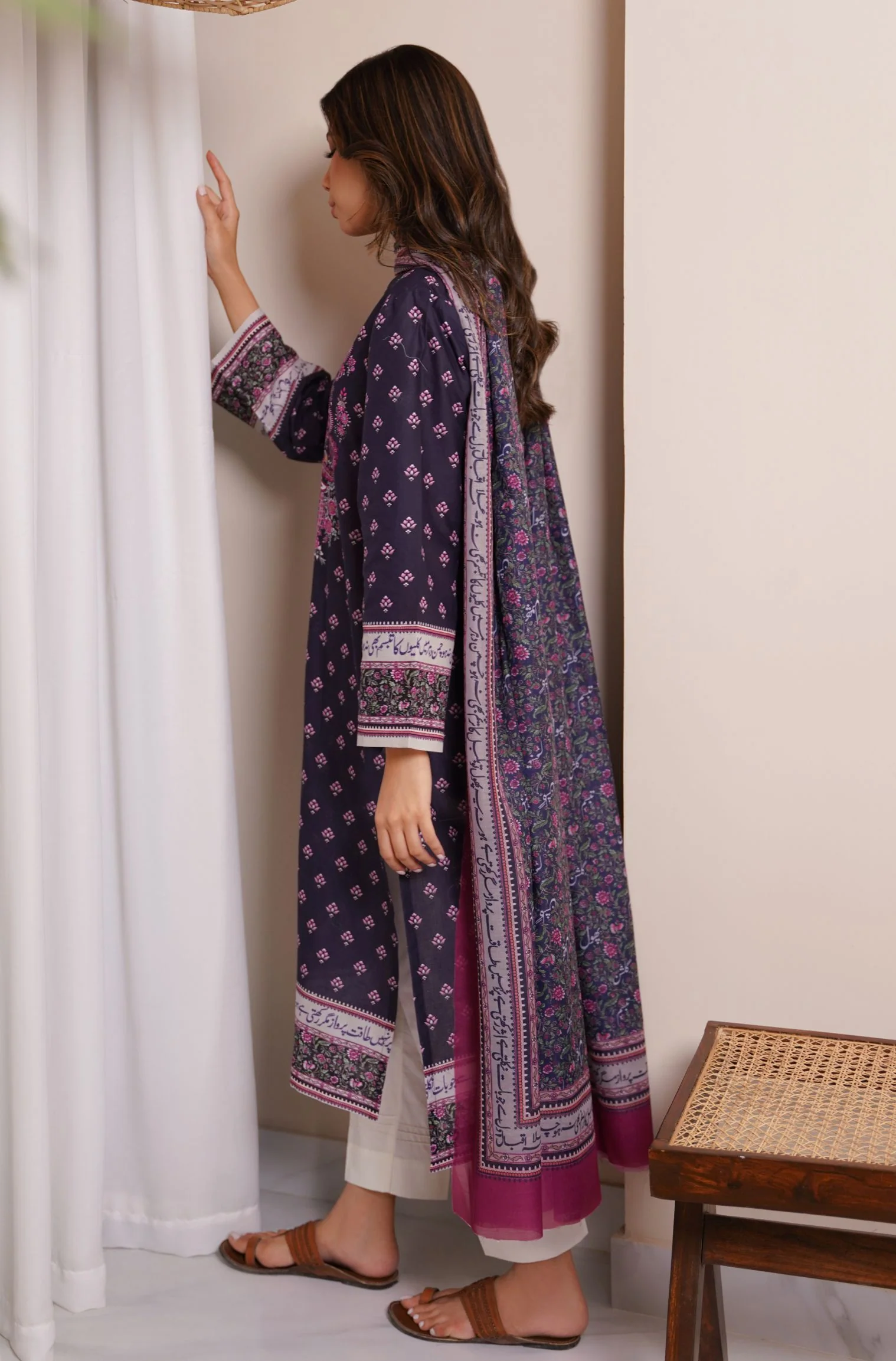 Meher Kurta - Dark Purple - Image 4