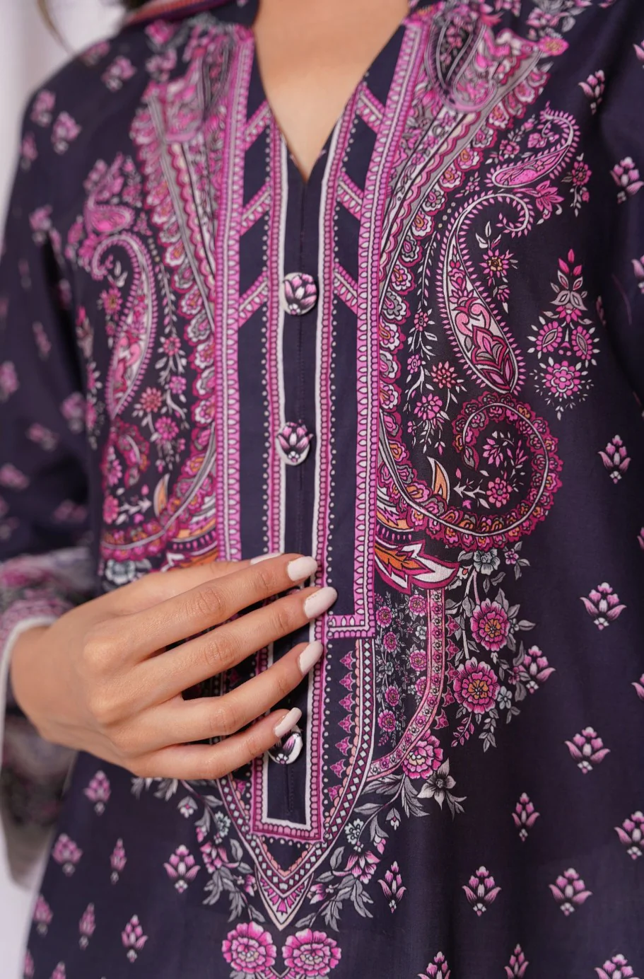 Meher Kurta - Dark Purple - Image 6