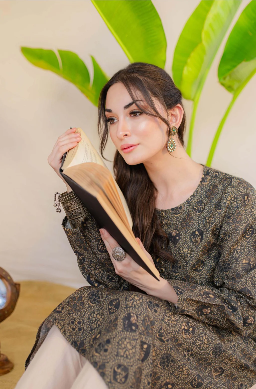 Mumtaz Kurta - Black Gold - Image 5