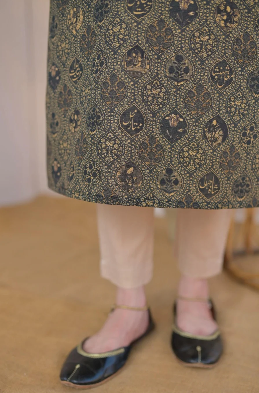 Mumtaz Kurta - Black Gold - Image 7