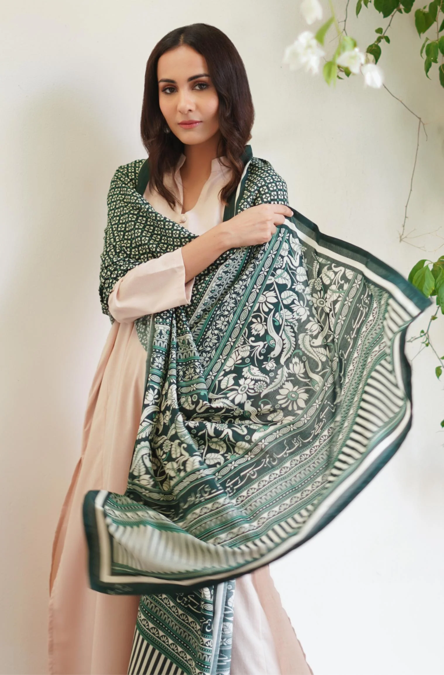 Nayaab Odhni - Forest Green - Image 2