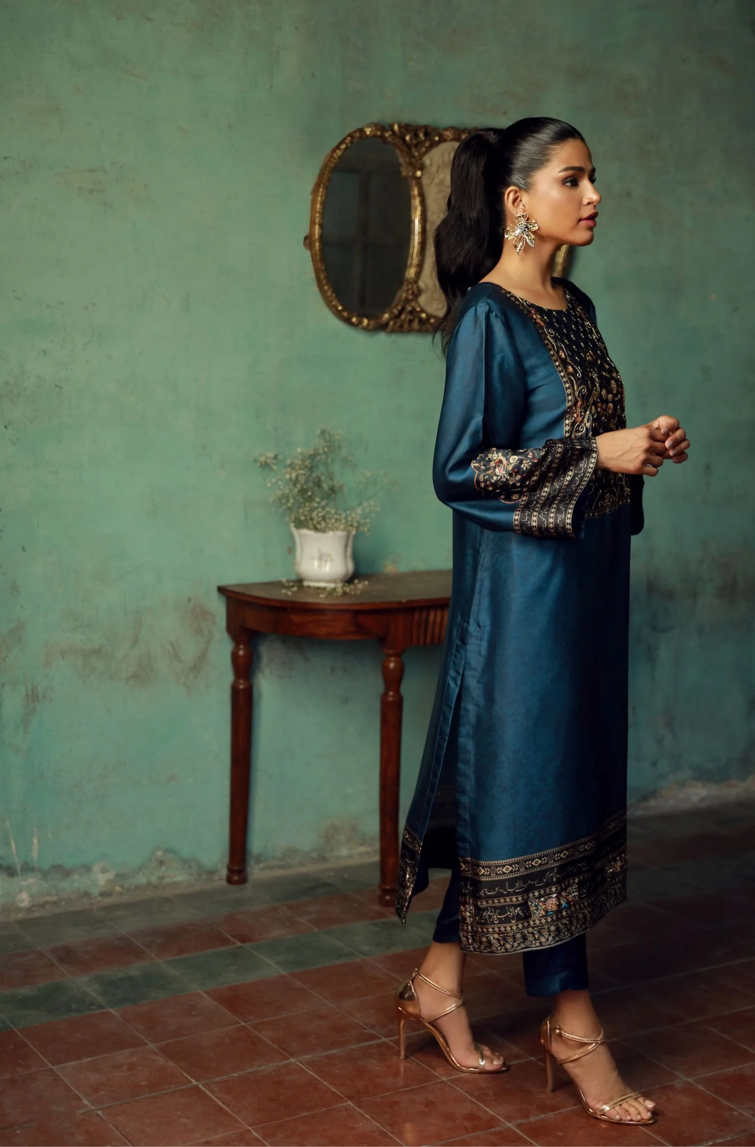 Neelum Set - Blue - Image 3