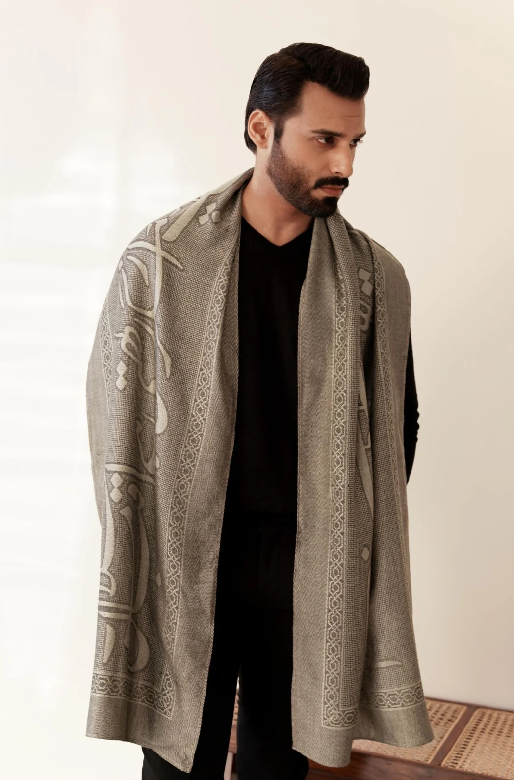 Parvaaz Weaved Stole - Beige - Image 5