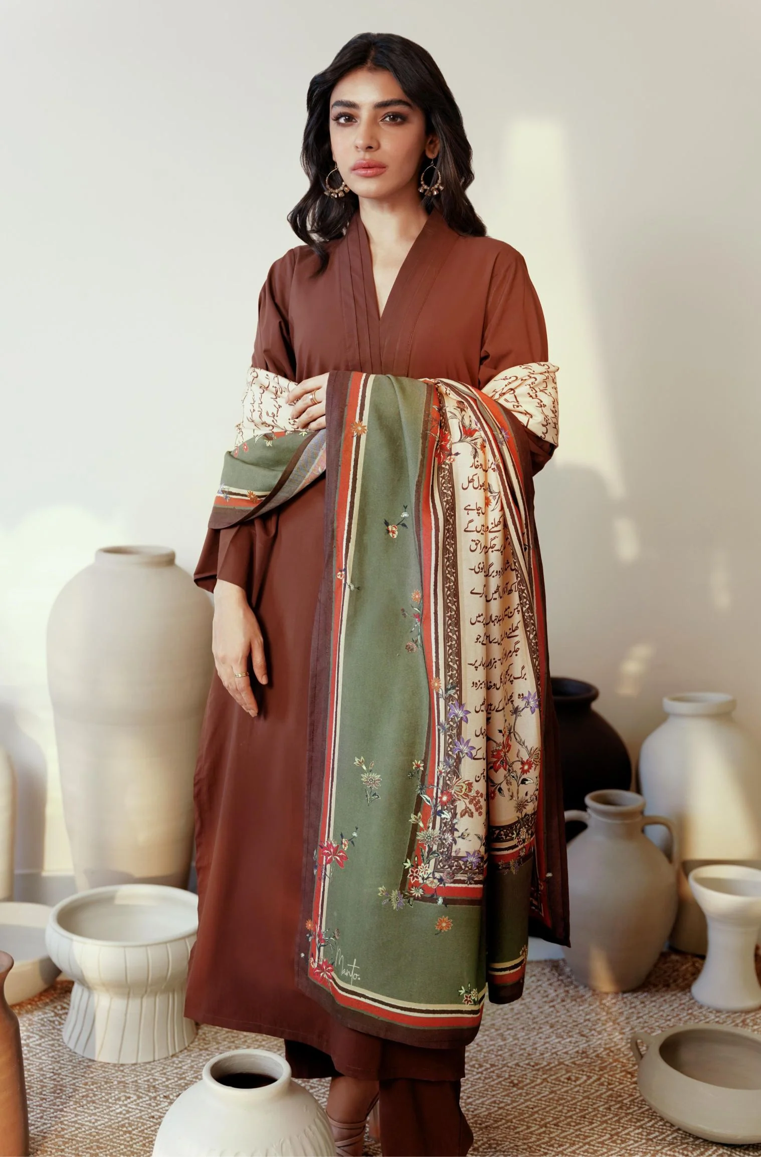 Phool Odhni - Beige & Green - Image 4