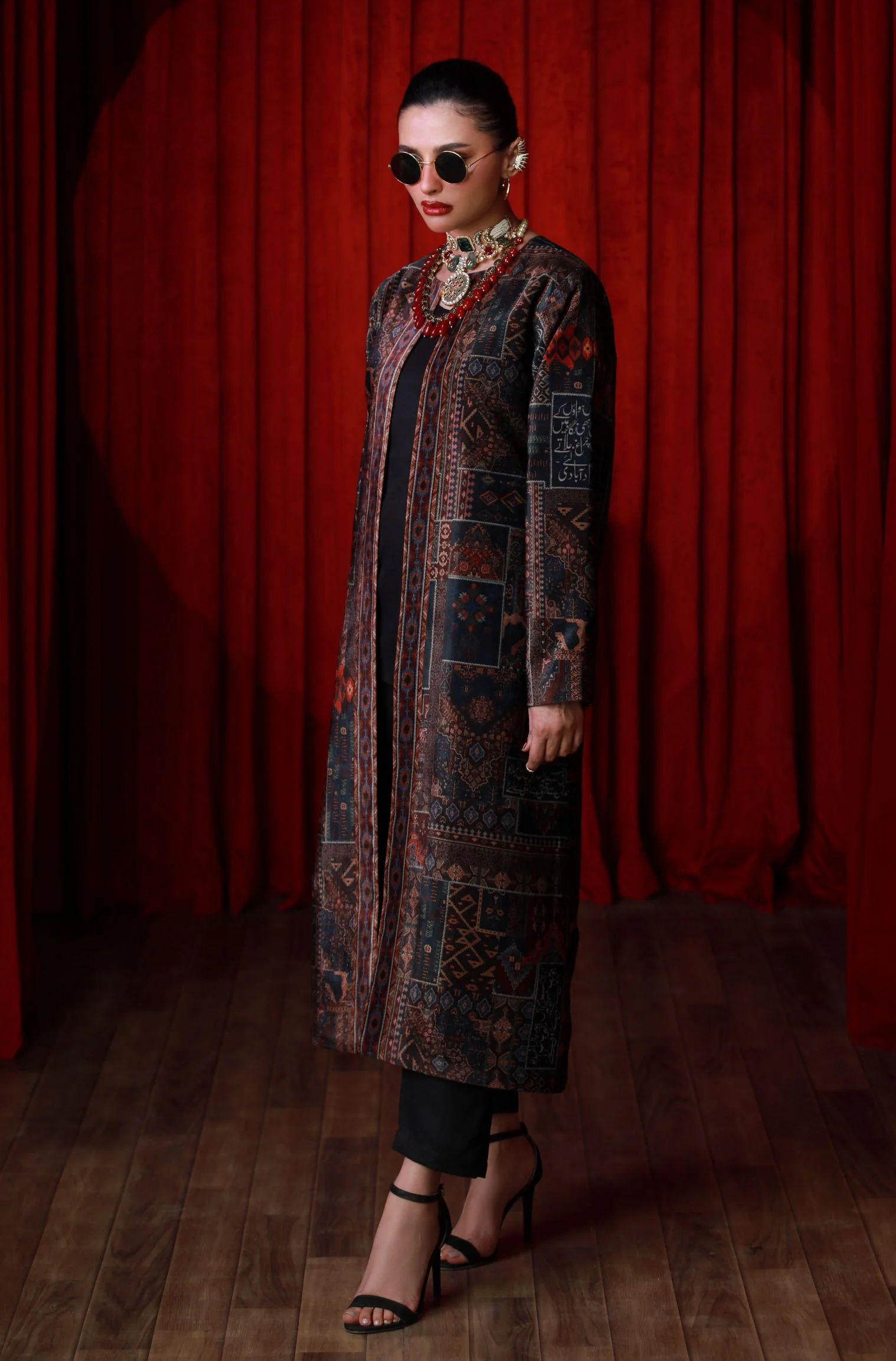 Qala Velvet Coat - Image 3