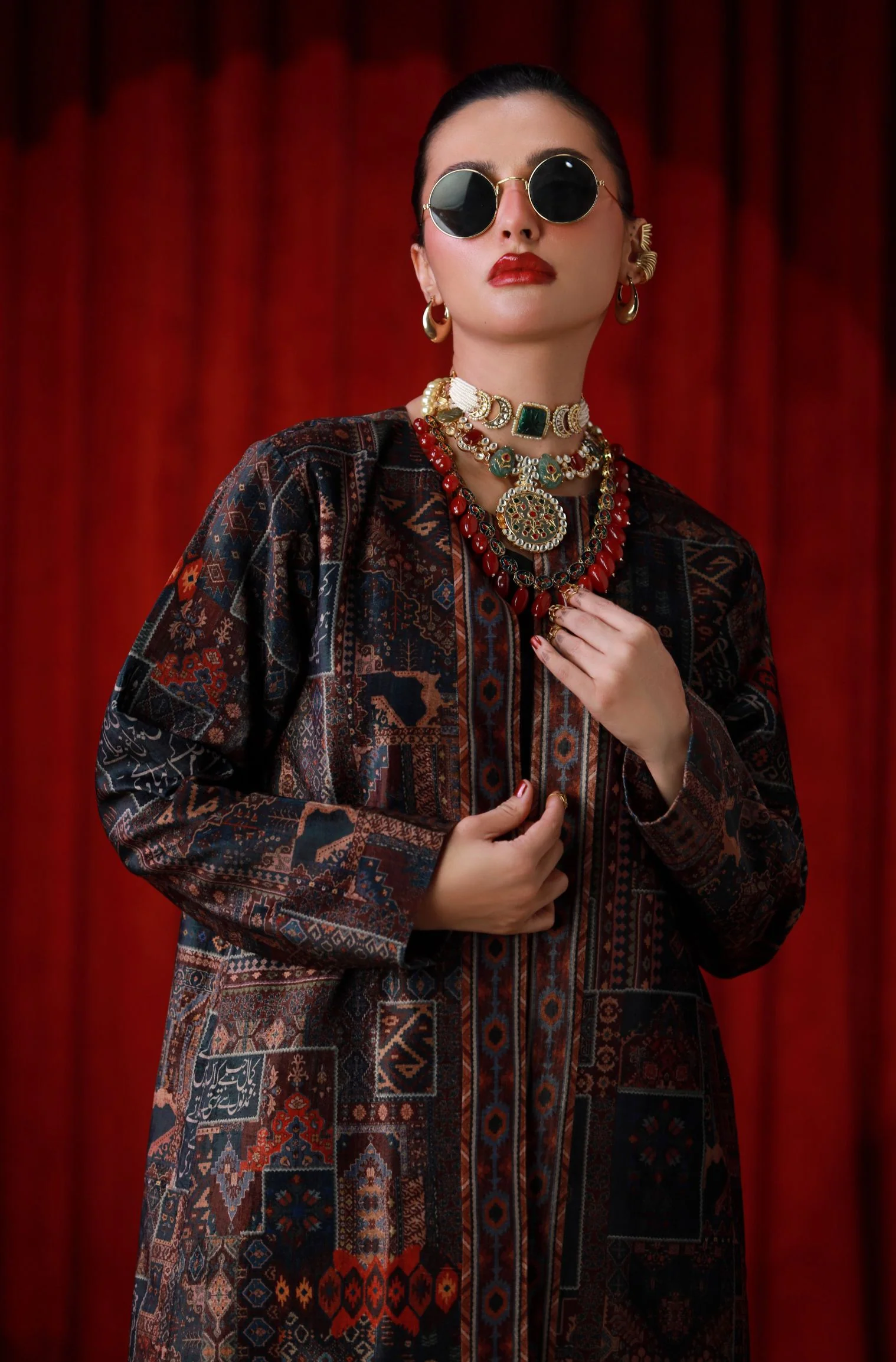Qala Velvet Coat - Image 4