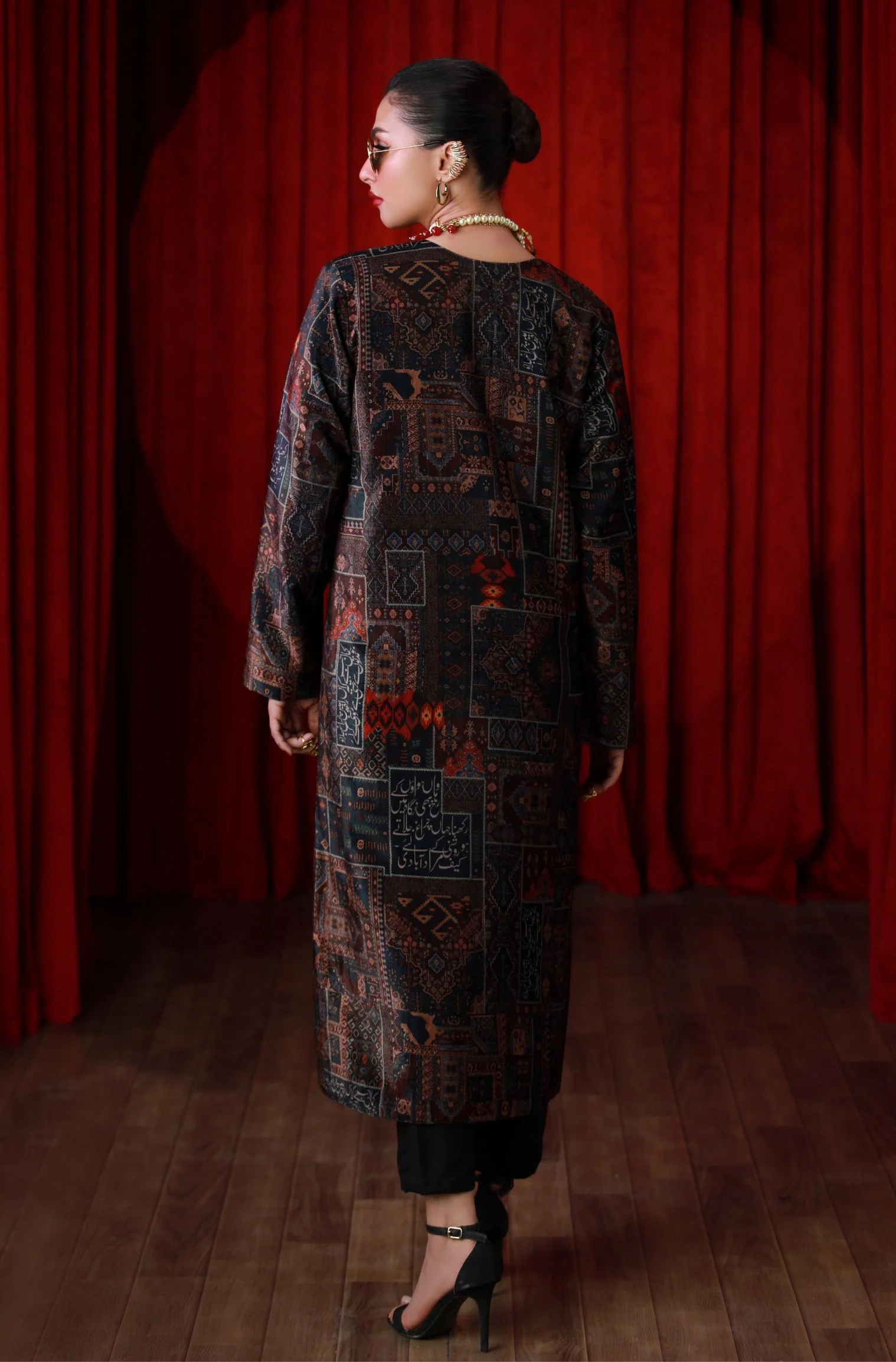 Qala Velvet Coat - Image 5